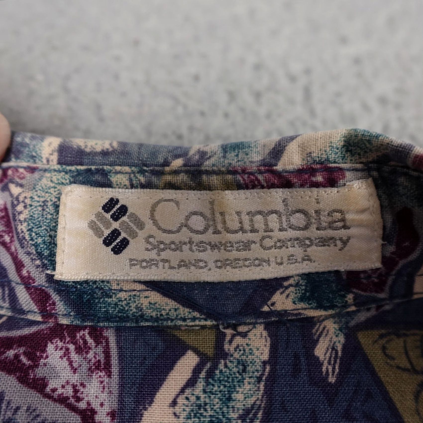 Vintage VINTAGE Columbia Shirt Mens L Blue Fish Print Short Sleeve Button Up 90s AOP Size US L / EU 52-54 / 3 - 2 Thumbnail