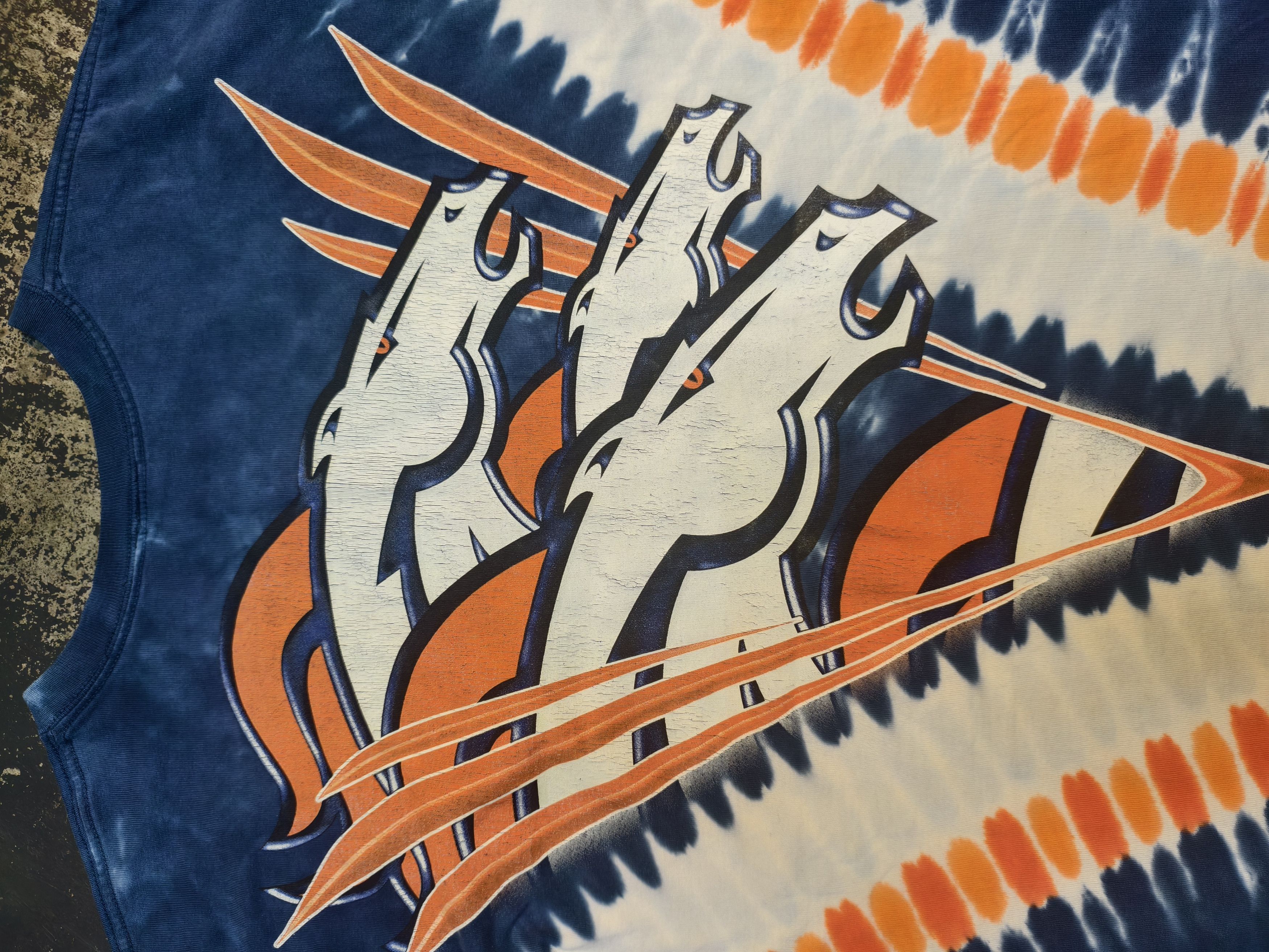 NFL Vtg Broncos Denver house Size US L / EU 52-54 / 3 - 4 Thumbnail