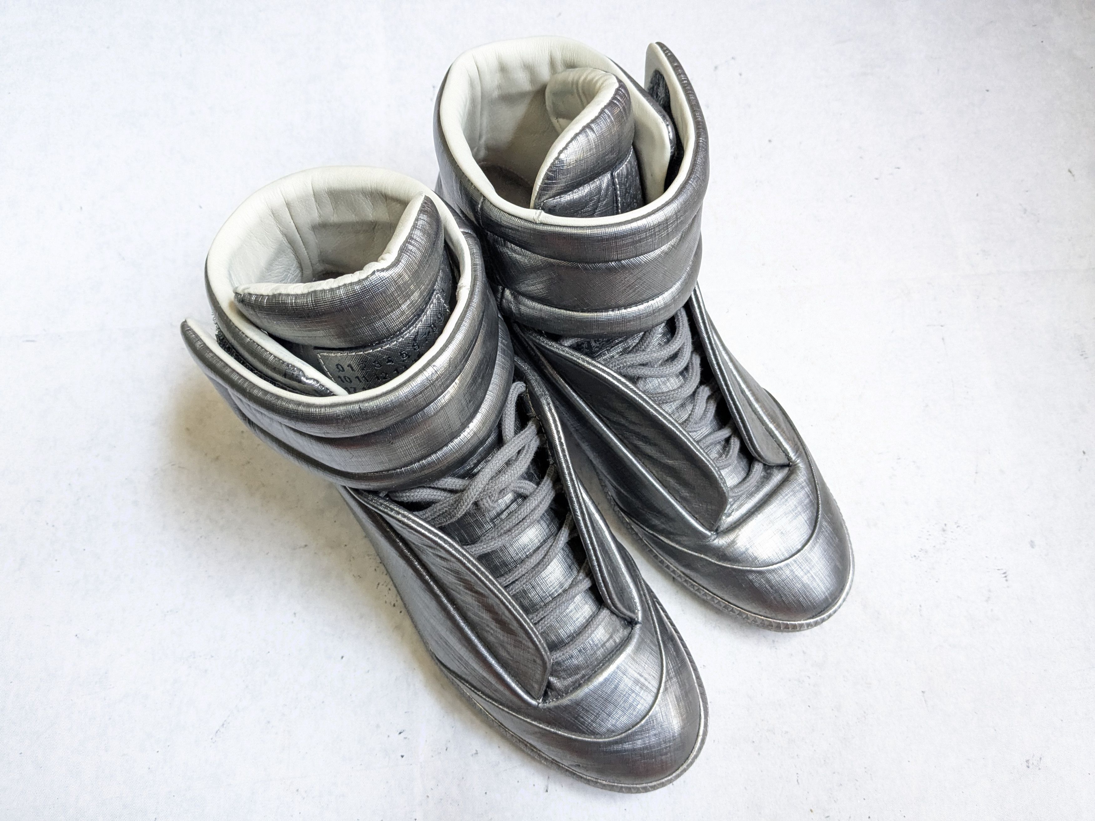 Maison Margiela Maison Margiela Future Silver 8 41 High Tops Leather Size US 8 / EU 41 - 2 Thumbnail