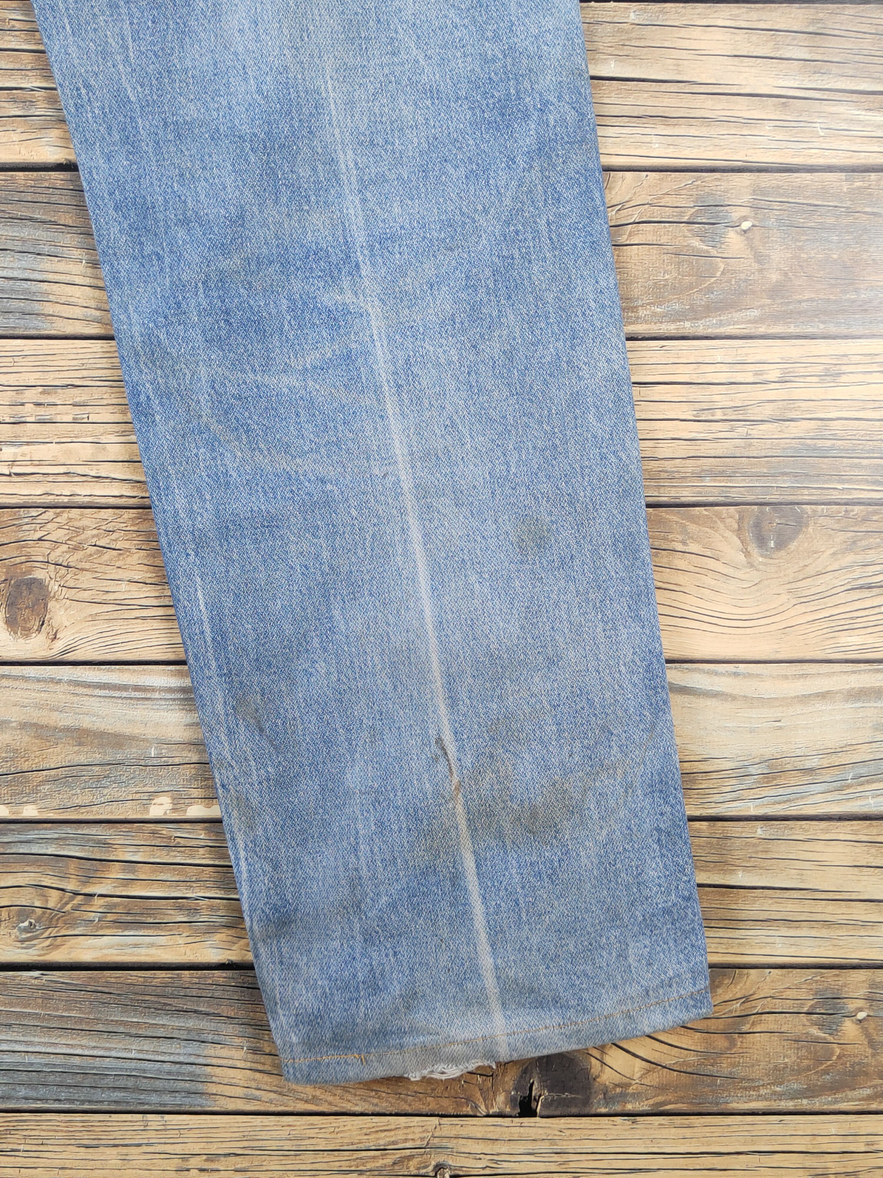 Japanese Brand Wrangler Blue Distressed Ripped denim Jeans #W1496 Size US 31 - 14 Thumbnail
