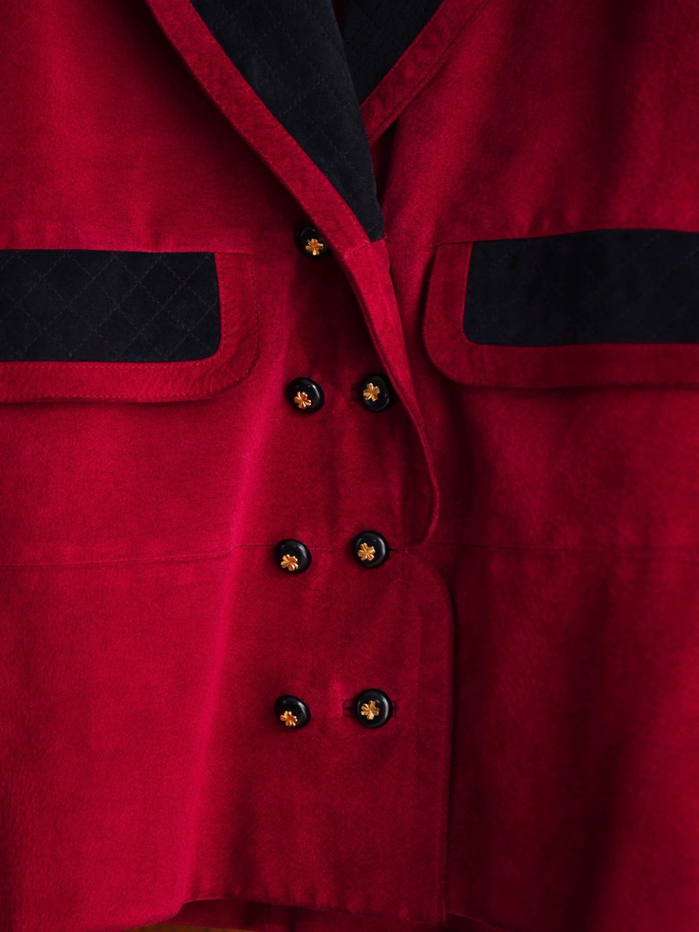 Chanel Chanel 1990 FW Runway 2-Piece Suit Crimson Navy Suede Fr40 Size L / US 10 / IT 46 - 8 Thumbnail
