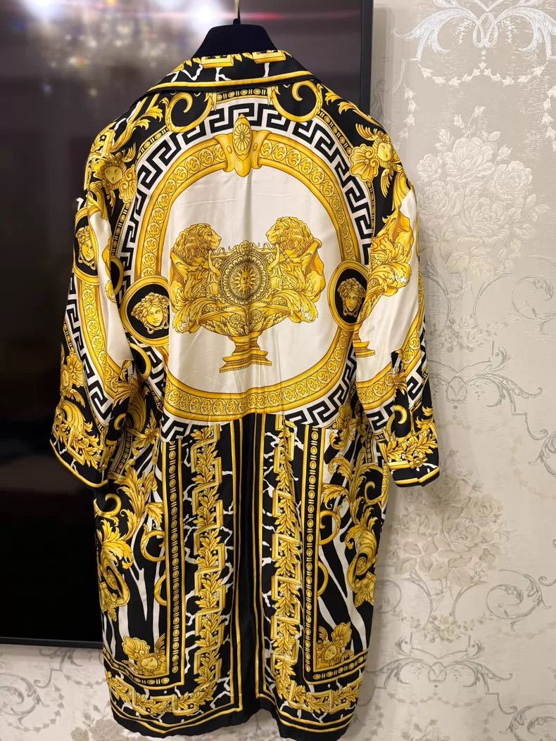 Versace Versace Baroque print pajama style shirt dress Size S / US 4 / IT 40 - 2 Thumbnail