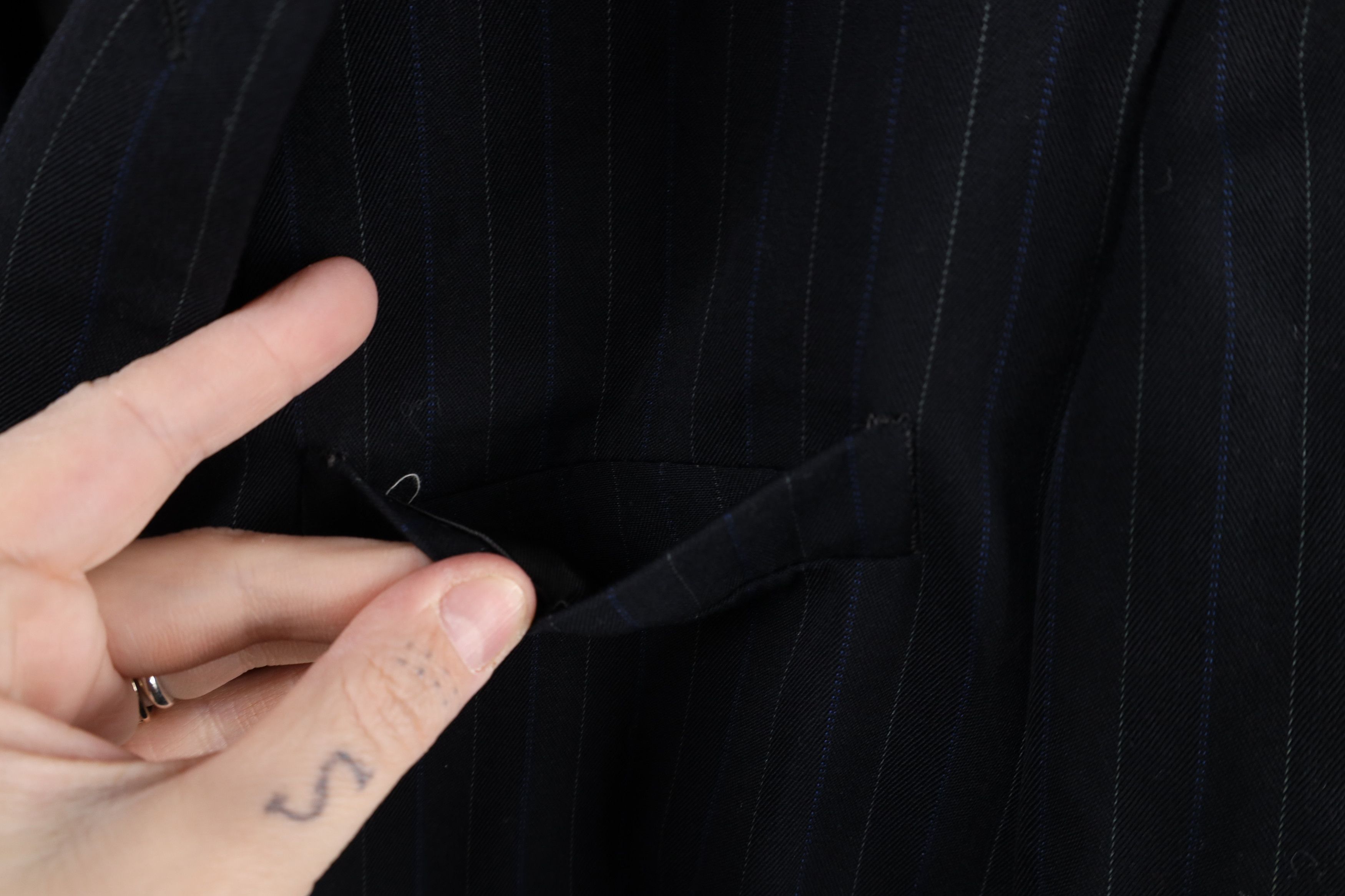 Vintage Vintage 70s Streetwear Pinstriped 2 Button Suit Coat Jacket Size US L / EU 52-54 / 3 - 4 Thumbnail