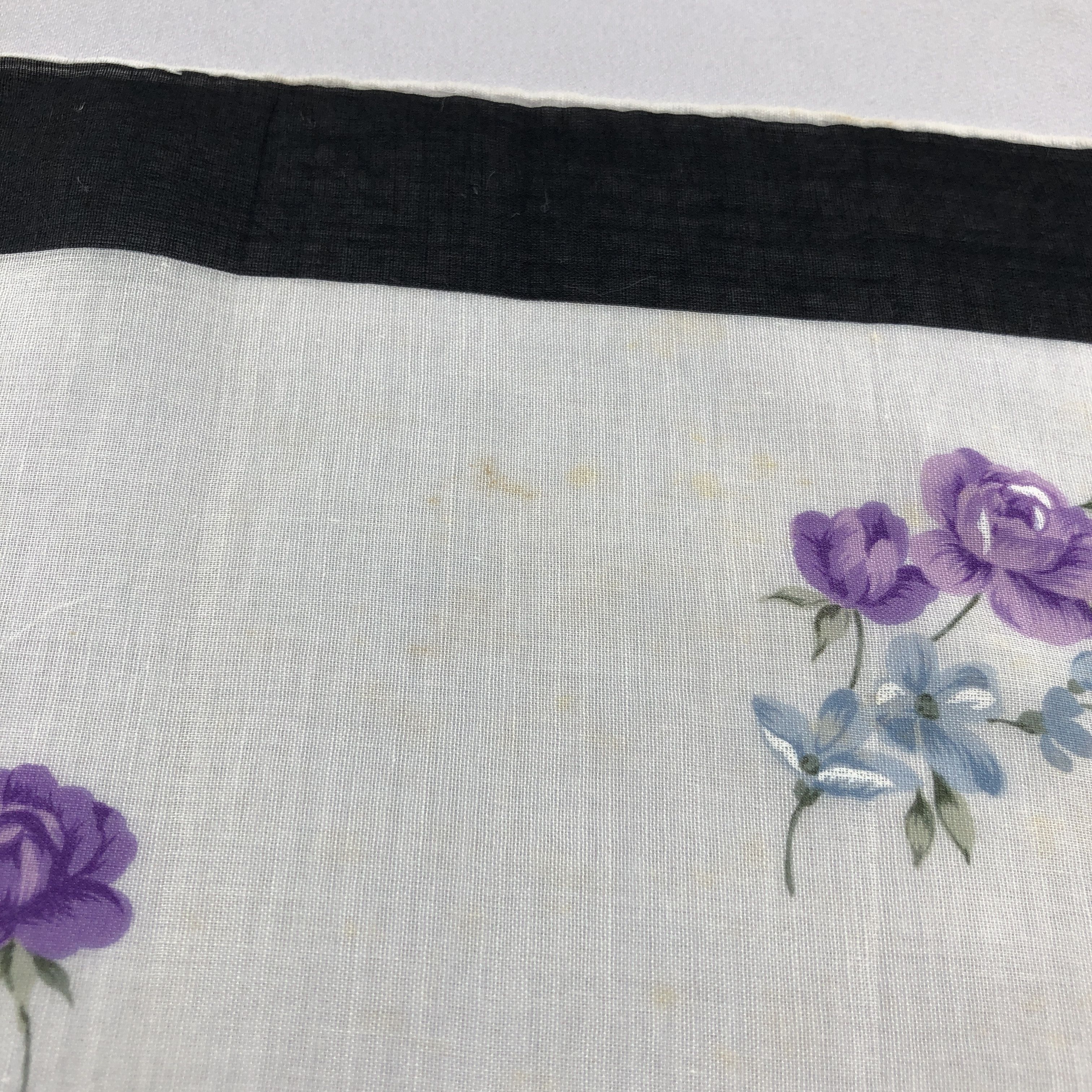 Yves Saint Laurent YSL Handkerchief Neckerchief Bandana H3124 Size ONE SIZE - 10 Thumbnail