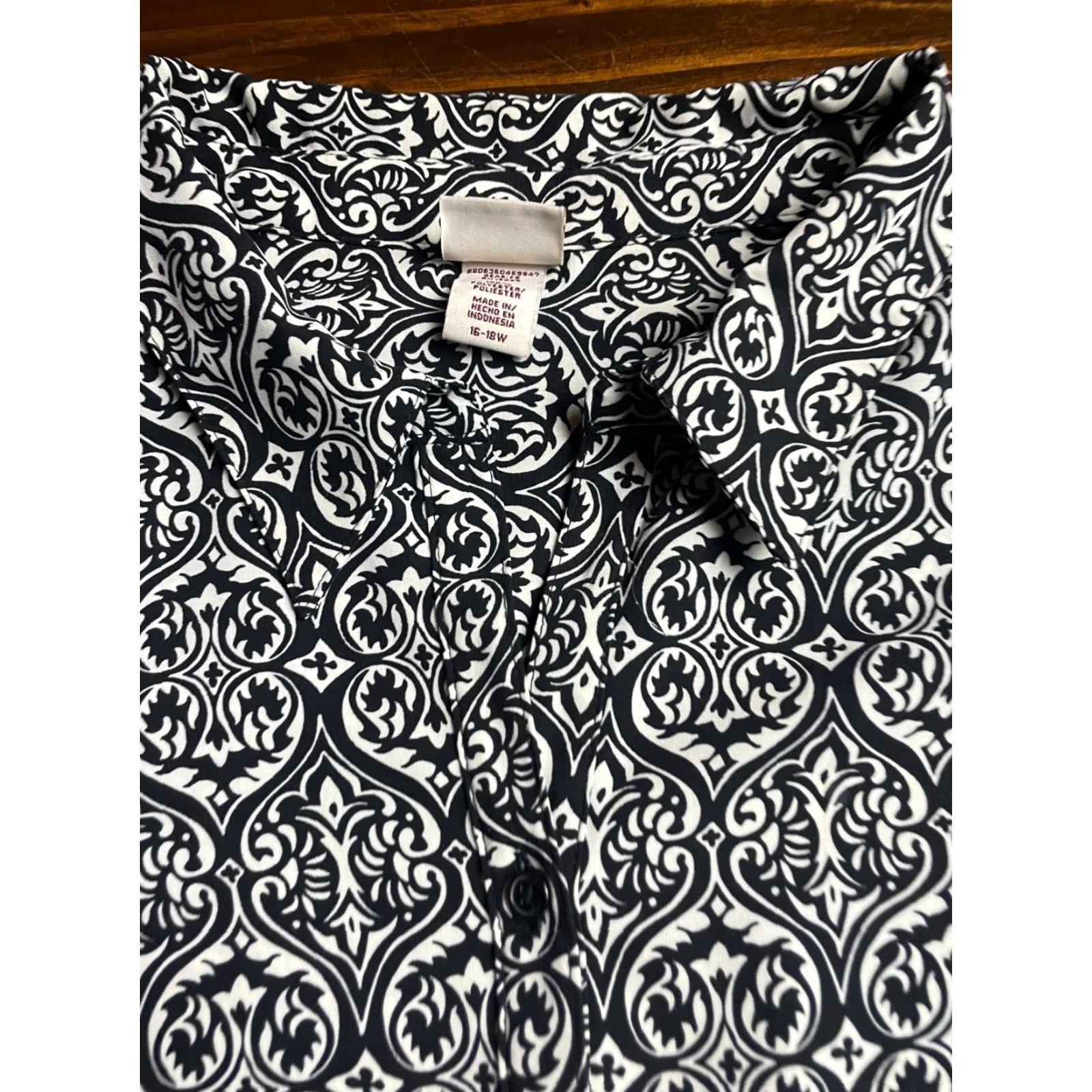 Vintage Covington Shirt Women's 16-18w Black Cream Floral 3/4 Sleeve Button-Up Women Size XXL / US 16-18 / IT 52-54 - 3 Thumbnail