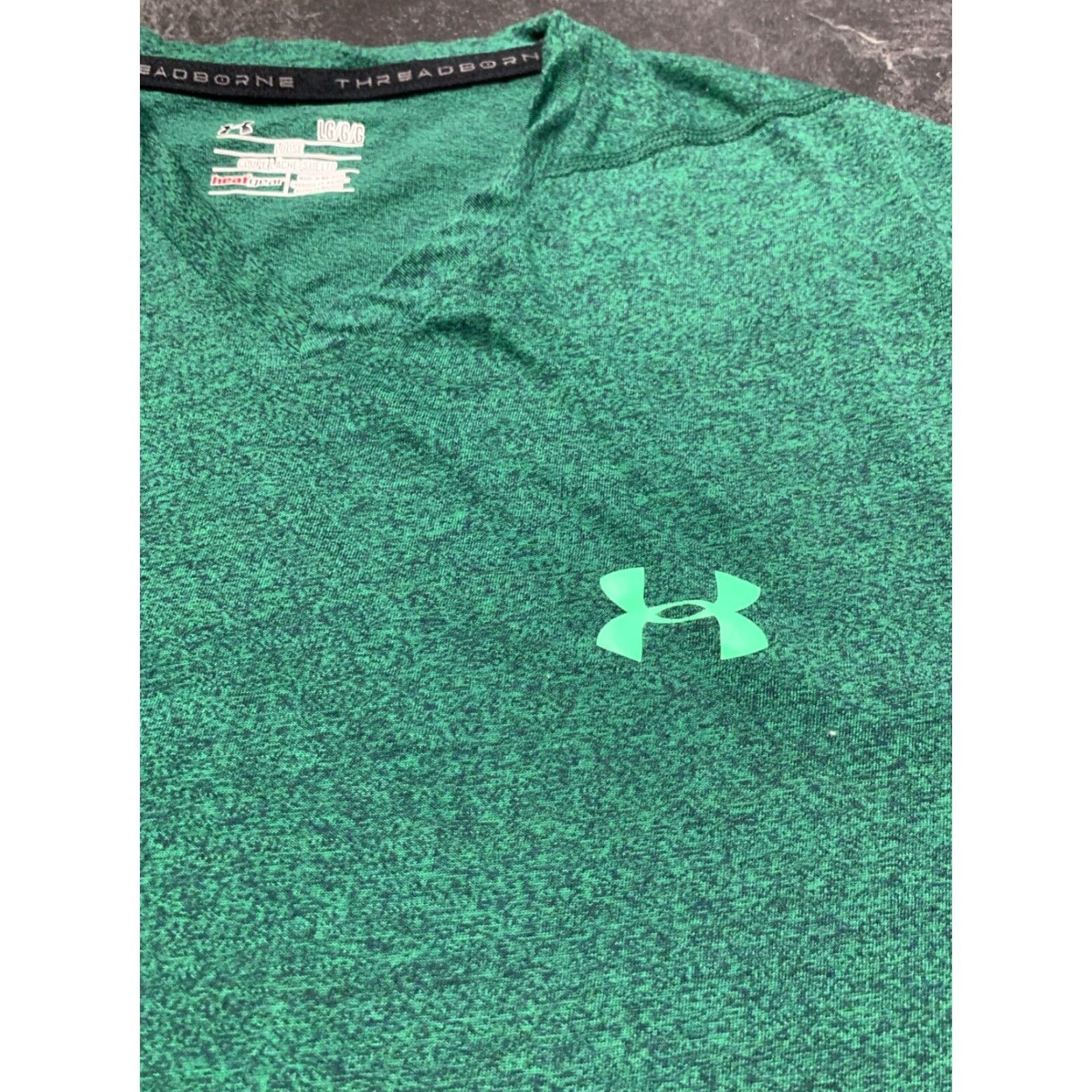 Under Armour Under Armour Threadborne Heat Gear Men's Green V Neck T-Shirt Large Loose Fit Mens Size US L / EU 52-54 / 3 - 3 Thumbnail