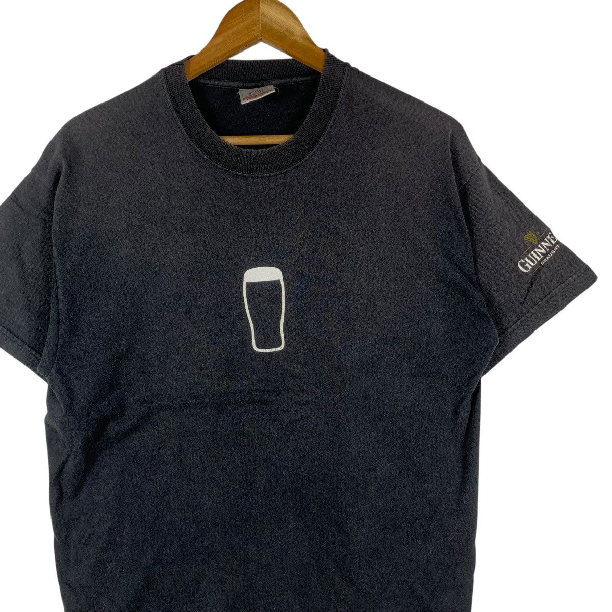 Vintage Vintage GUINNESS DRAUGHT BEER Beverages Tee Shirt Top Size US L / EU 52-54 / 3 - 4 Thumbnail