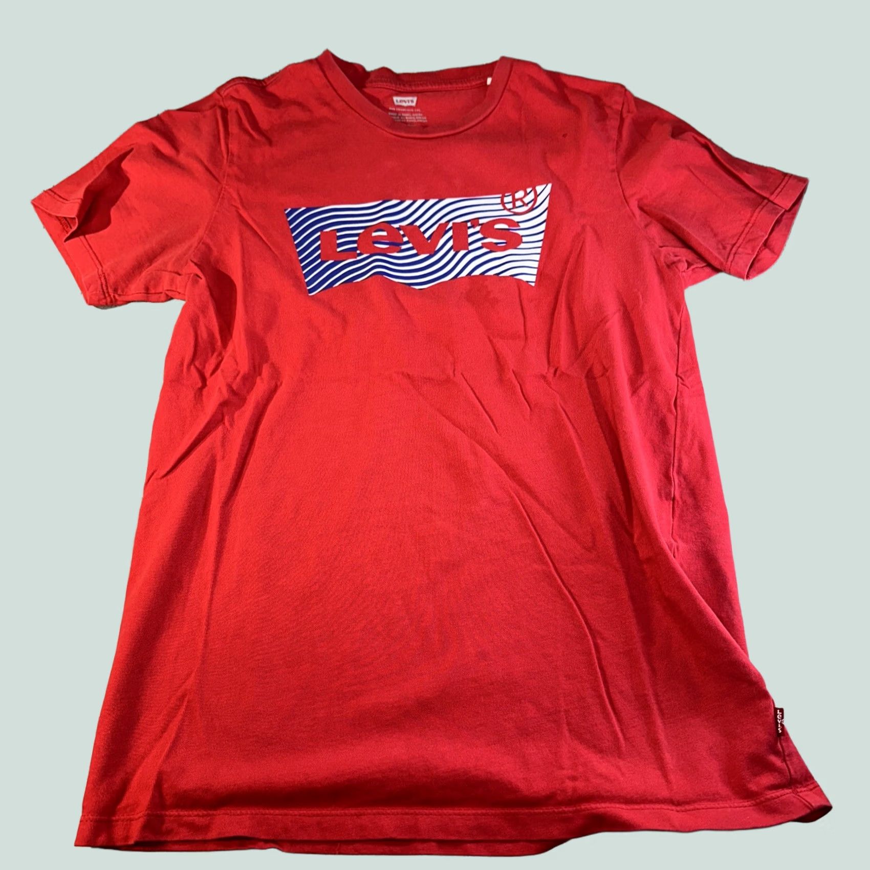 Levi's Levi's Shirt XS Mens Red Colorful Graphic Tees 17783-0139 Regular XS Size US XS / EU 42 / 0 - 1 Thumbnail