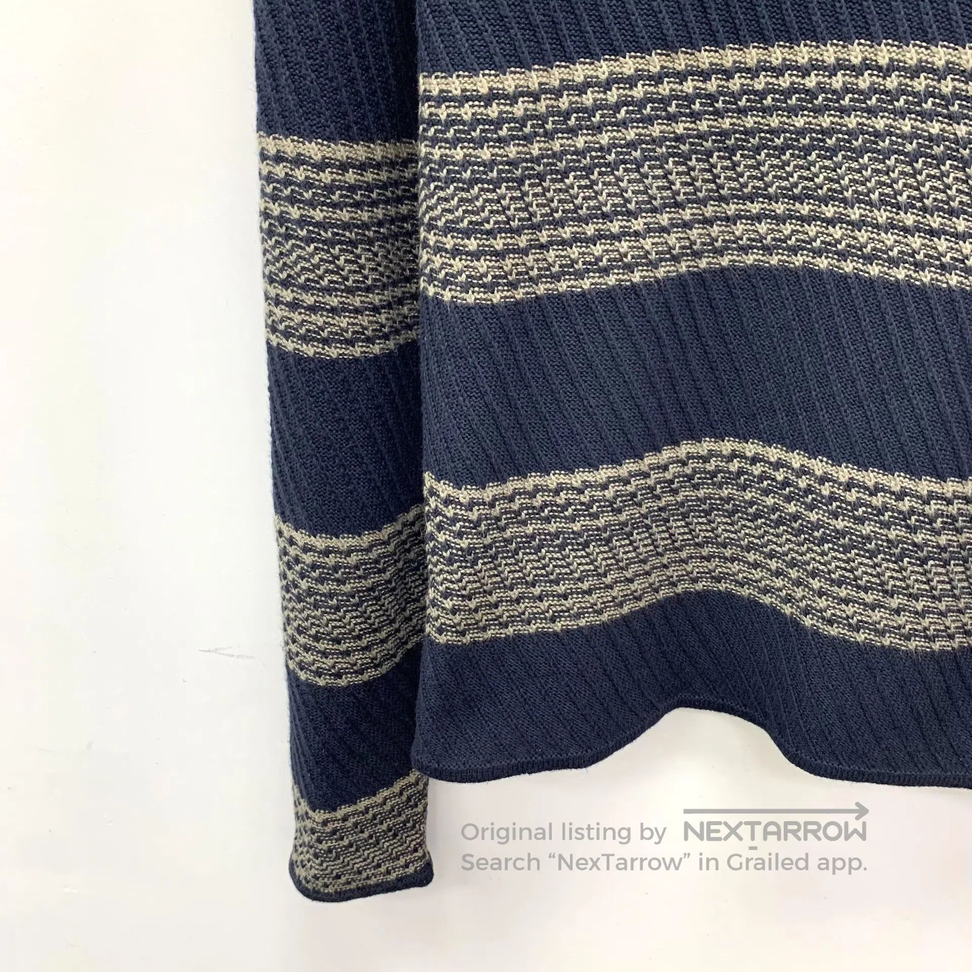 Armani Armani Color Blocked Striped Embedded Flower Round Neck Lo Size US S / EU 44-46 / 1 - 4 Thumbnail