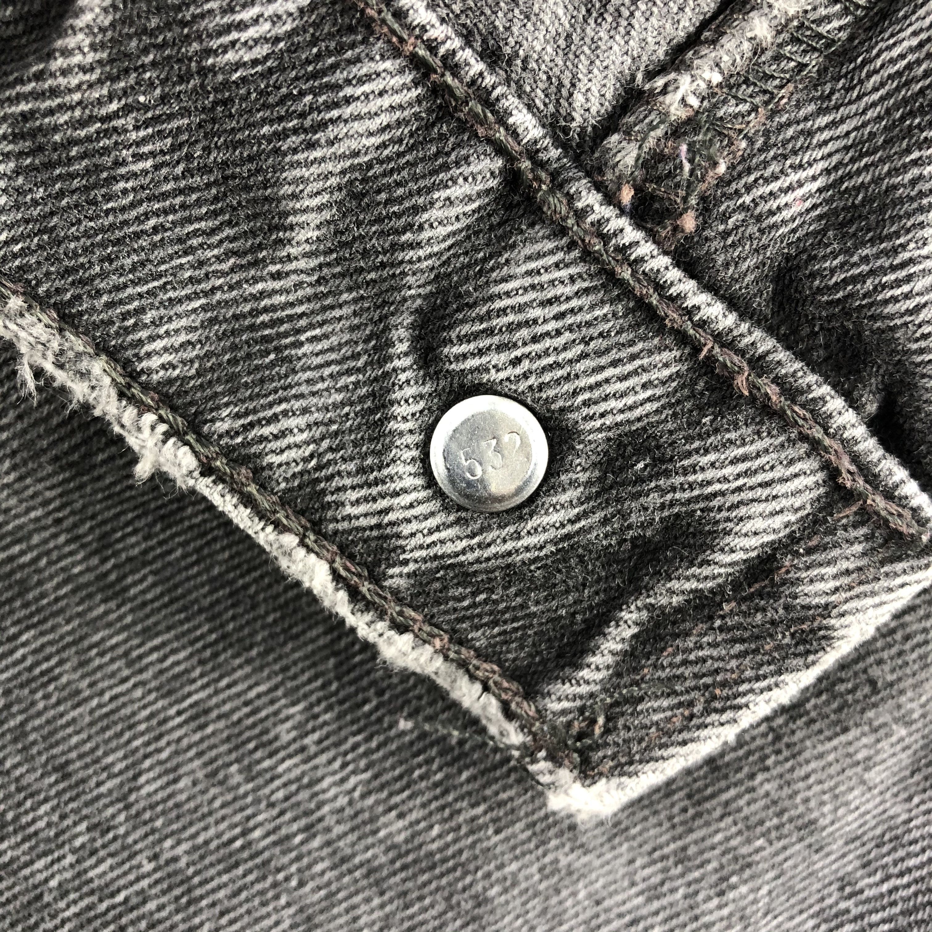 Levi's Vintage Levi's 550 Jeans Distress Faded Black Denim KJ843 Size US 27 - 12 Thumbnail