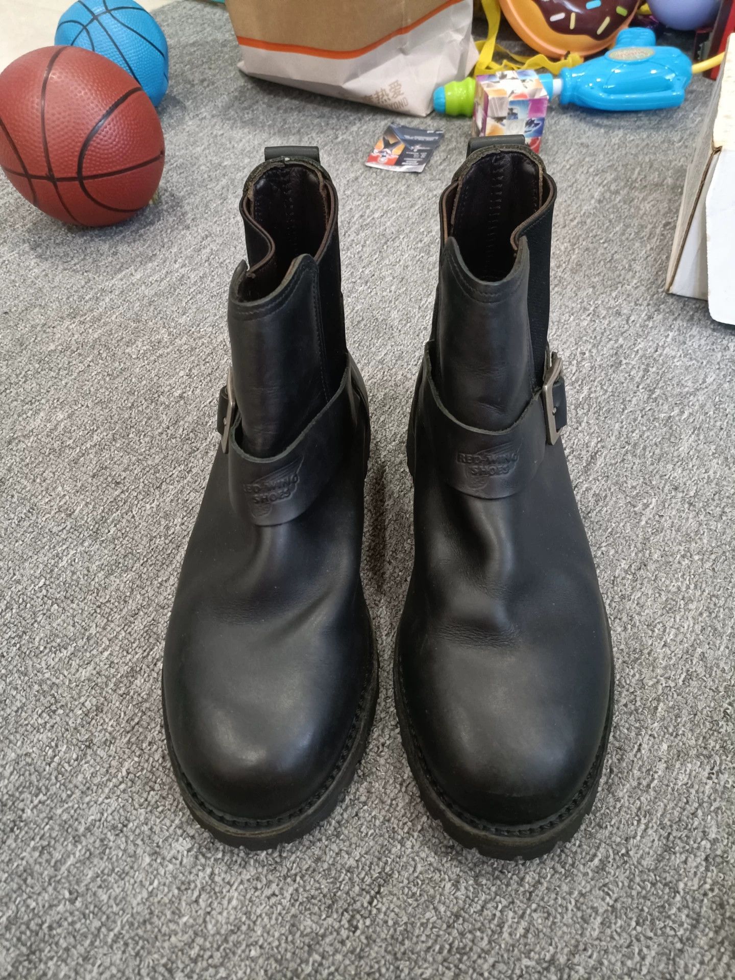 Red Wing Red Wing 977 Chelsea Boots Size US 8 / EU 41 - 1 Thumbnail