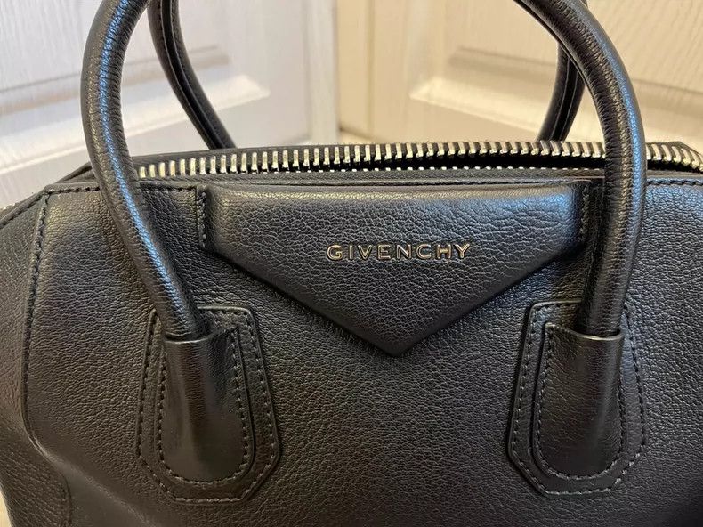 Givenchy Givenchy Antigona Cowhide Tote Bag Size ONE SIZE - 2 Thumbnail