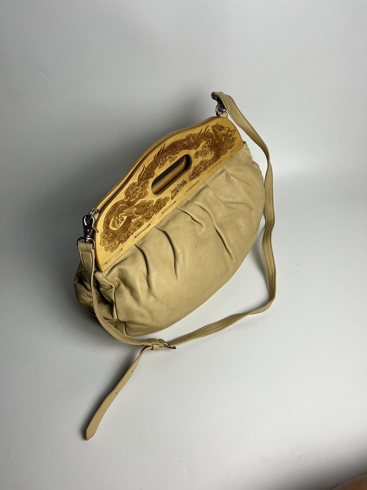 Jean Paul Gaultier 2000’s Jean Paul Gaultier Dragon Engraved Wood Frame Handbag Size ONE SIZE - 8 Thumbnail