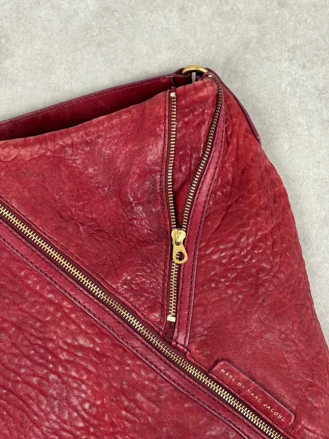 Marc Jacobs Marc Jacobs Red Leather Multi-Zip Shoulder Bag Size ONE SIZE - 4 Thumbnail
