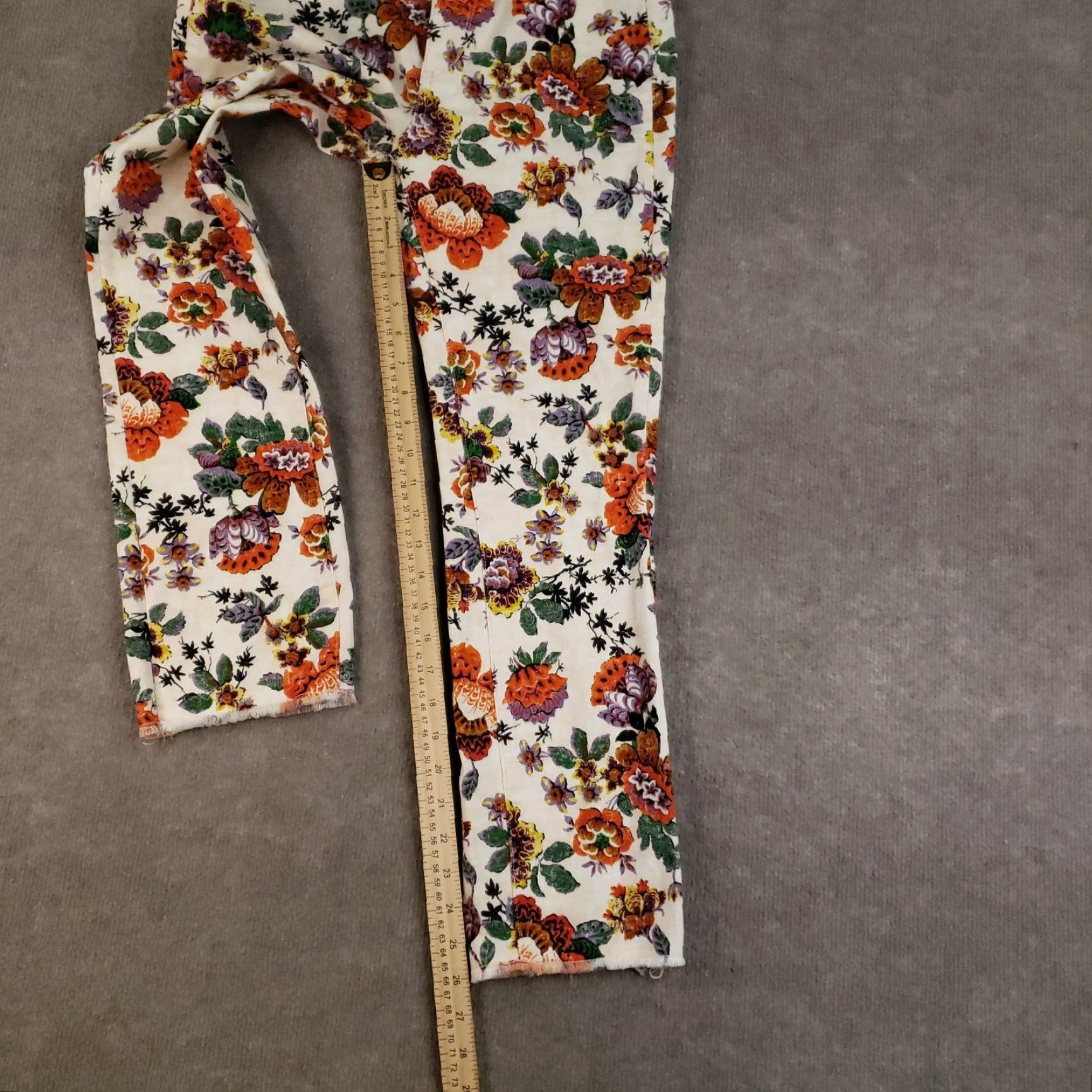 Anthropologie VINTAGE Anthropologie Pilcro Pants Womens 27 Cigarette High Rise Floral Raw Hem Boho Denim Stretch Orange 27 Mens Girls Womens Size 27" / US 4 / IT 40 - 2 Thumbnail