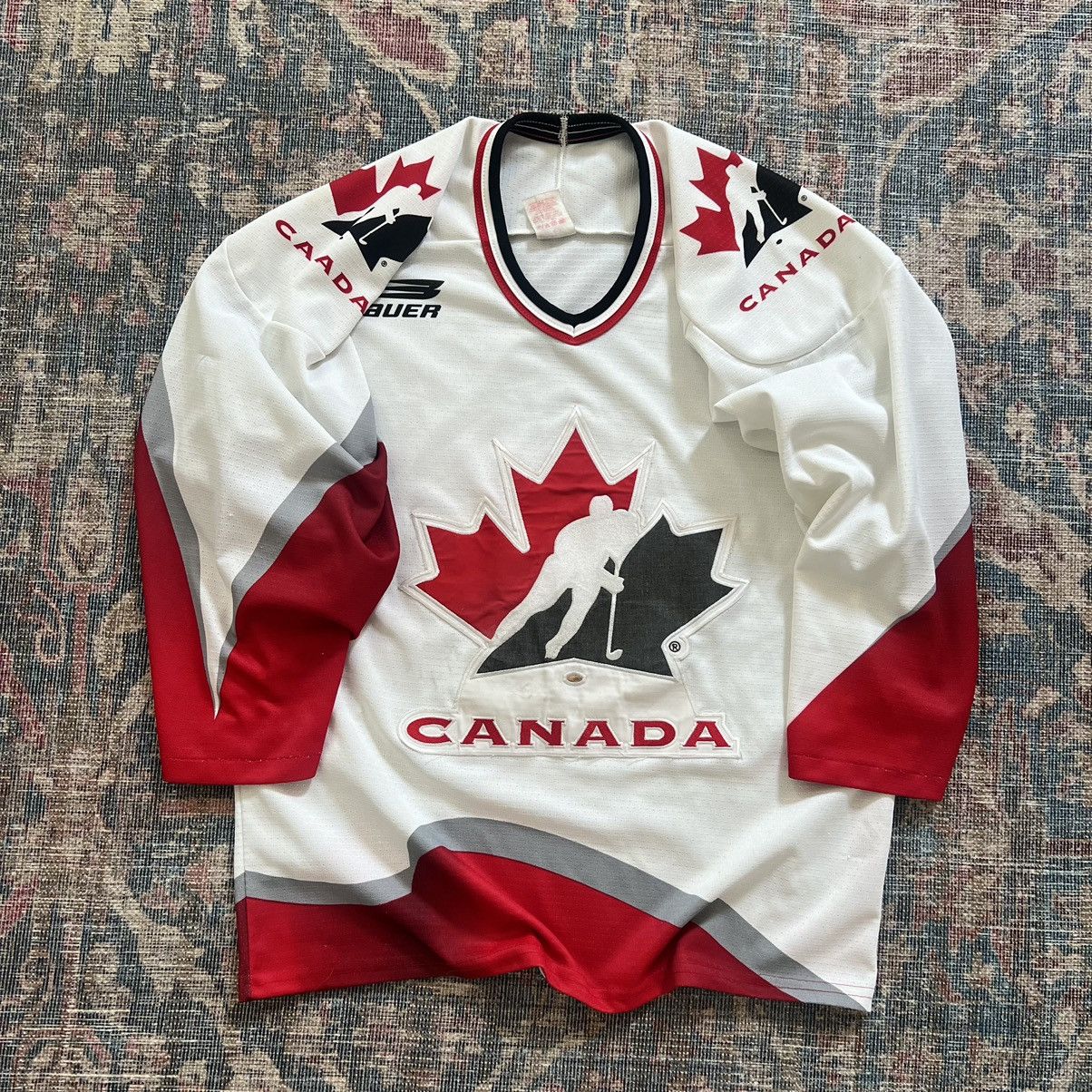Vintage 1996 Team Canada hockey jersey Gretzky Size US M / EU 48-50 / 2 - 1 Thumbnail