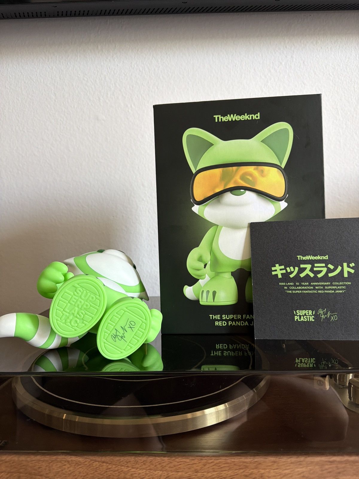 Medicom Toy × The Weeknd The Weeknd X SuperPlastic Red Panda Janky Size ONE SIZE - 3 Thumbnail