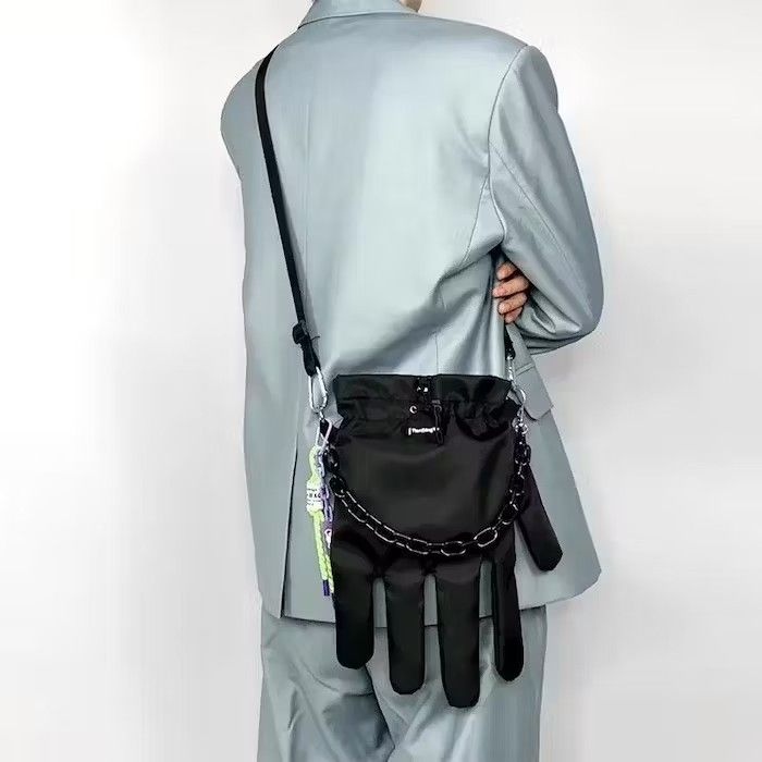 Japanese Brand Hand Shape Cross Body Bag Size ONE SIZE - 3 Thumbnail