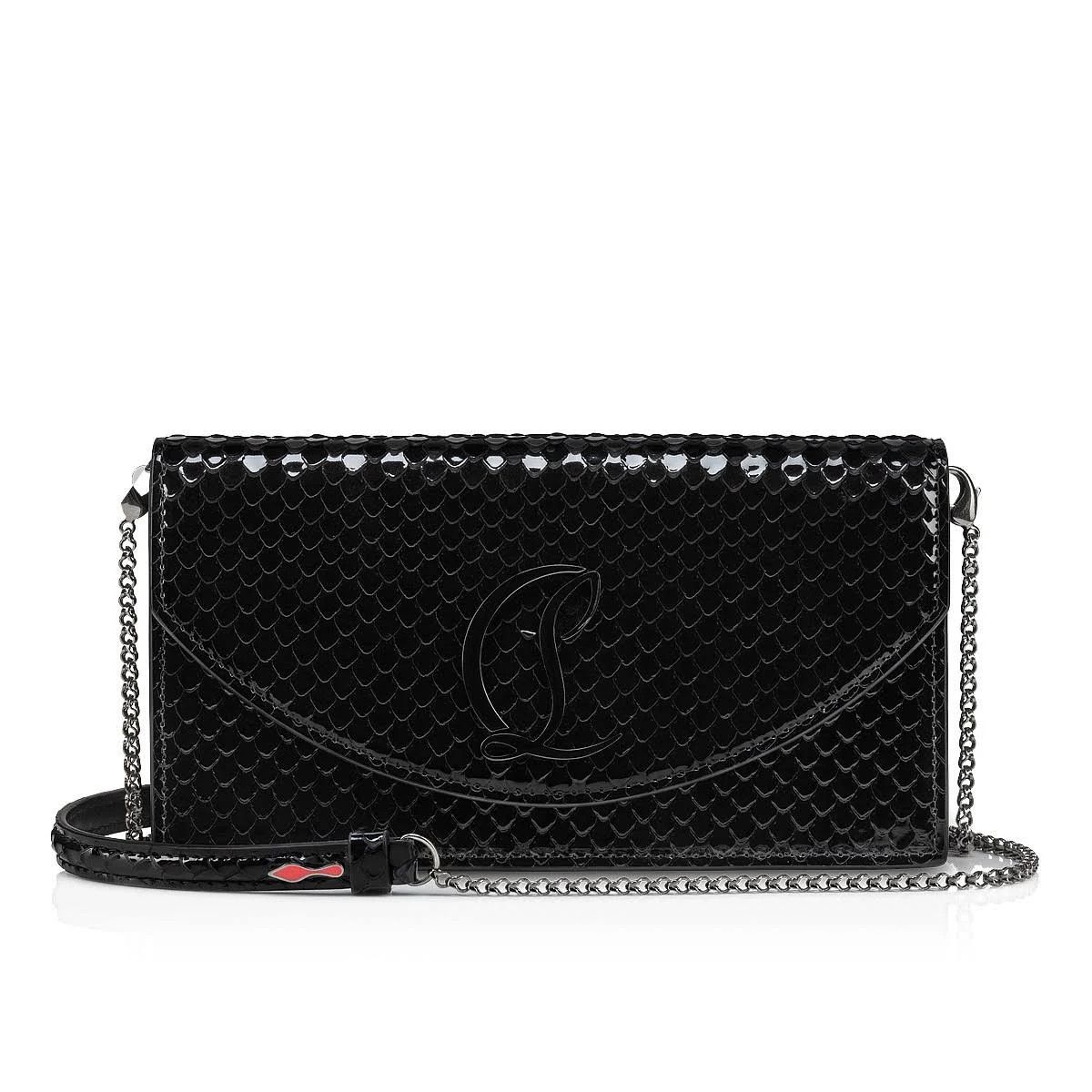o1s1wg111124 Size: OS / Patent Clutch Bag in Black