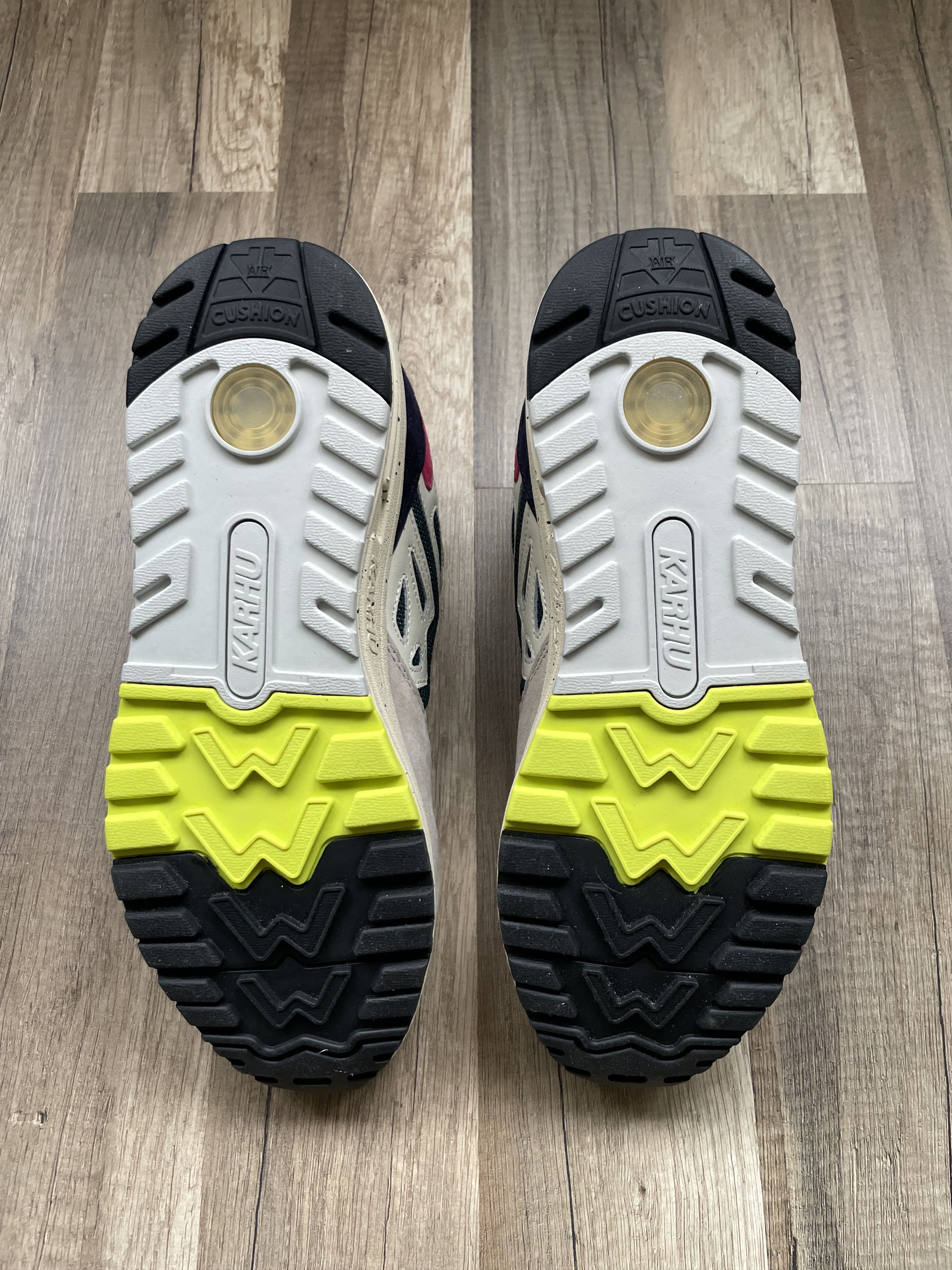 Karhu Karhu Legacy 96 'Flow State' Size US 8 / EU 41 - 4 Thumbnail