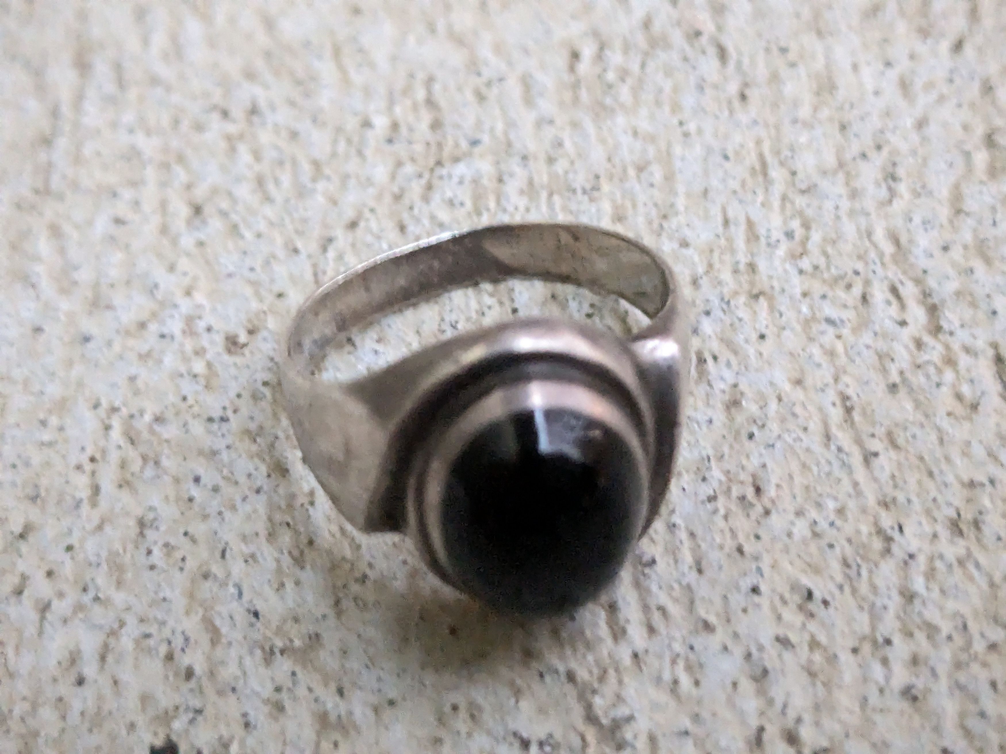 Vintage Vintage Sterling Silver Signet Ring Black Oval 8.25 Size ONE SIZE - 11 Thumbnail