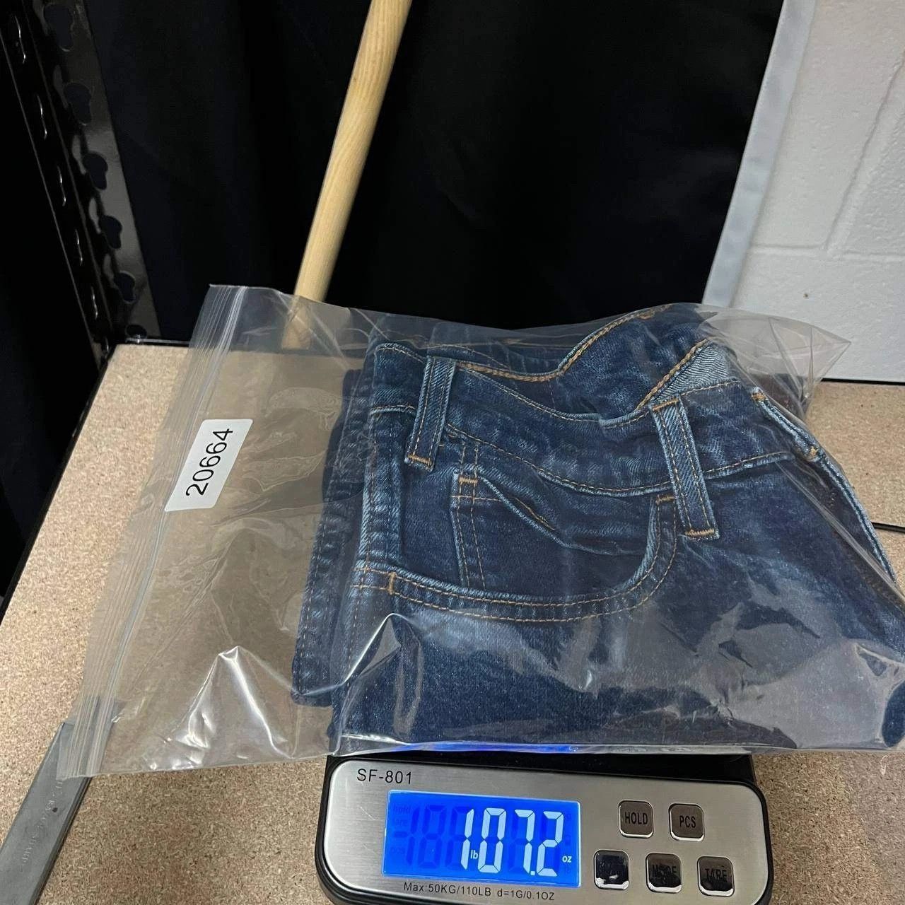 Levi's Vintage Levi's 510 Jeans Men 32x32 Straight Denim Pockets Size US 32 / EU 48 - 9 Thumbnail