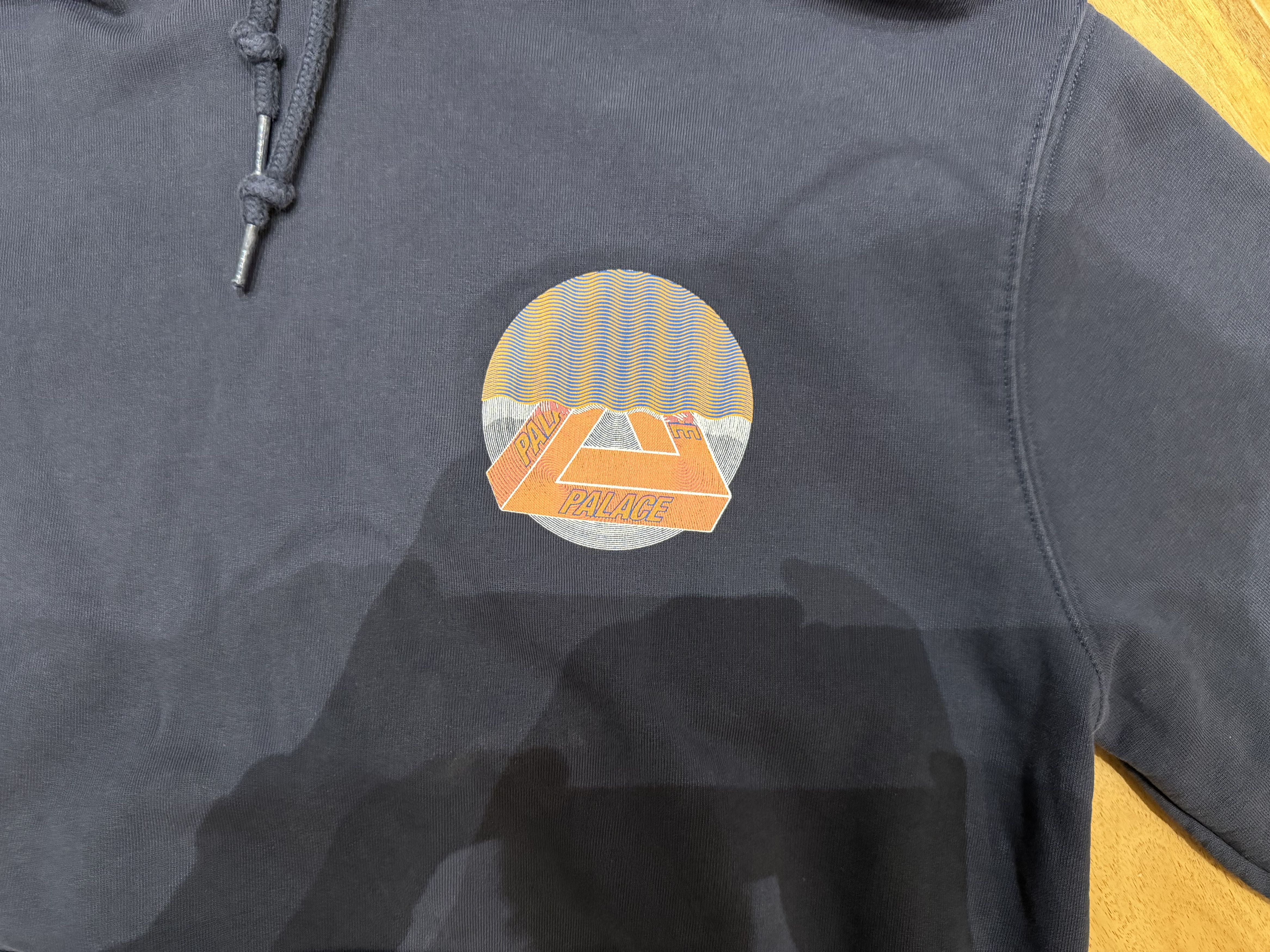 Palace Palace Tri-Curtain Hoodie – Size M Size US M / EU 48-50 / 2 - 3 Thumbnail