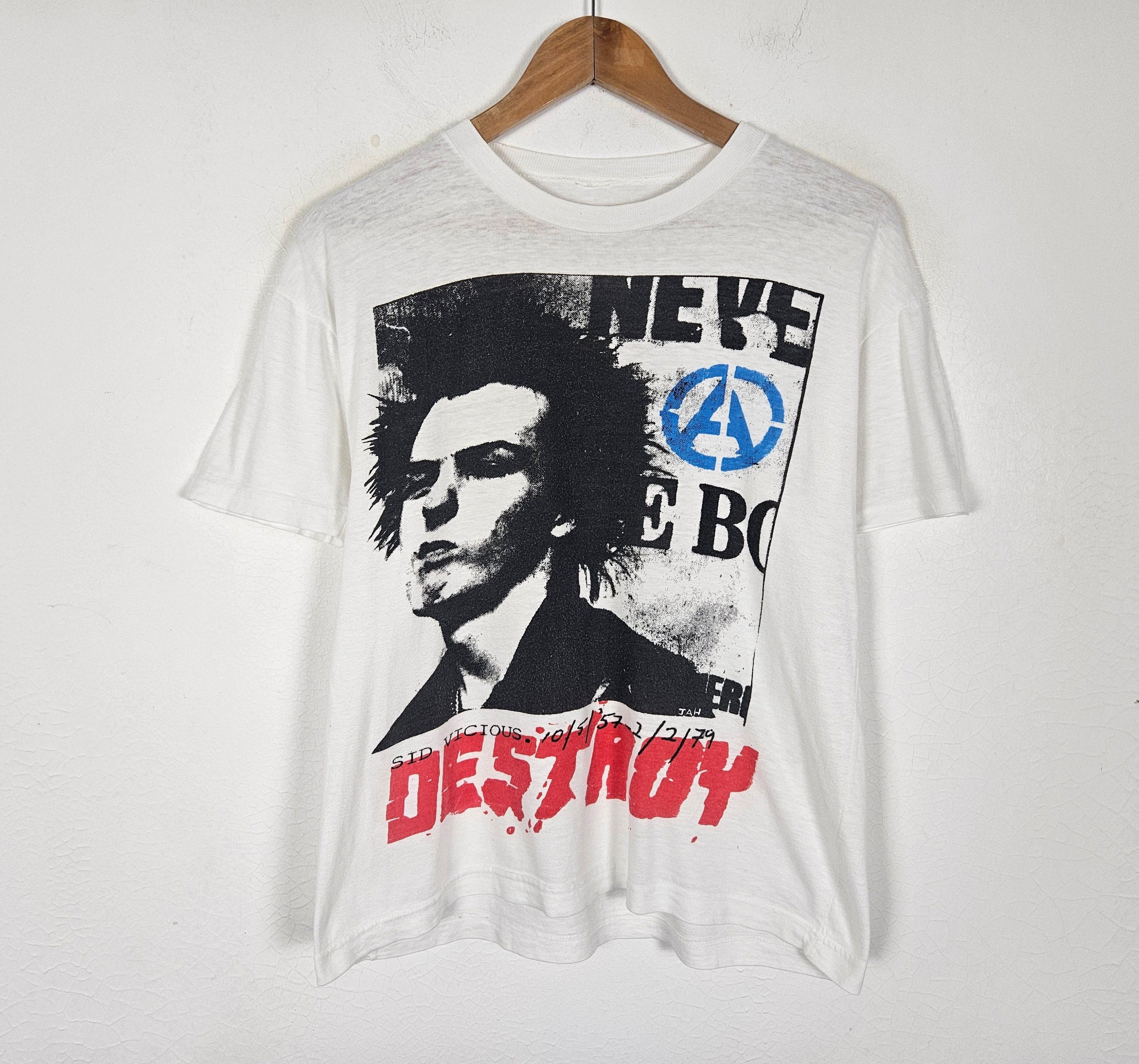 Band Tees Vintage Sid Vicious Destroy tee shirt punk sex pistols Size US S / EU 44-46 / 1 - 2 Thumbnail