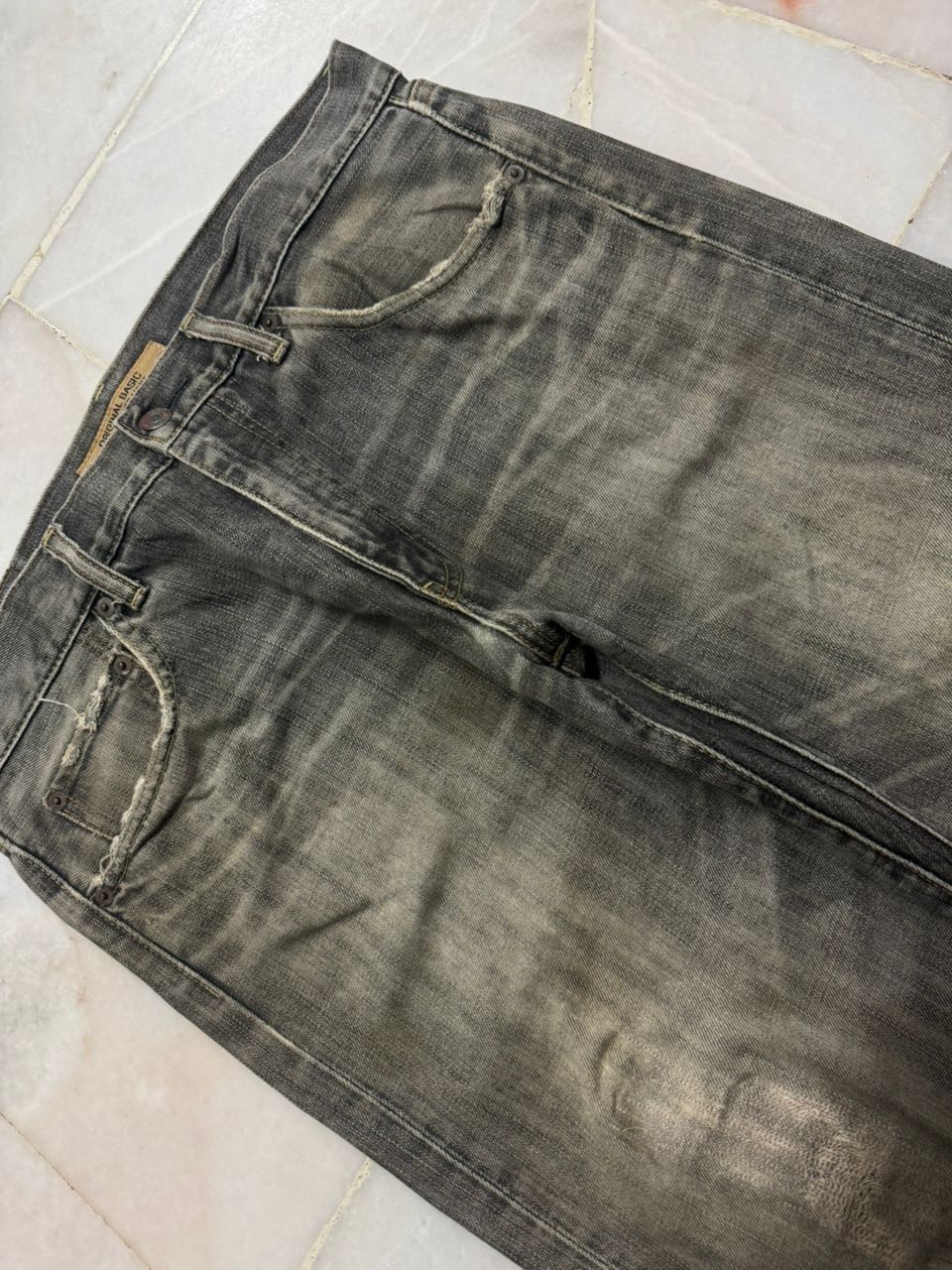 Uniqlo 💥Crazy Thrashed 90s Uniqlo Rusty Distressed Grunge Jeans Size US 33 - 6 Thumbnail