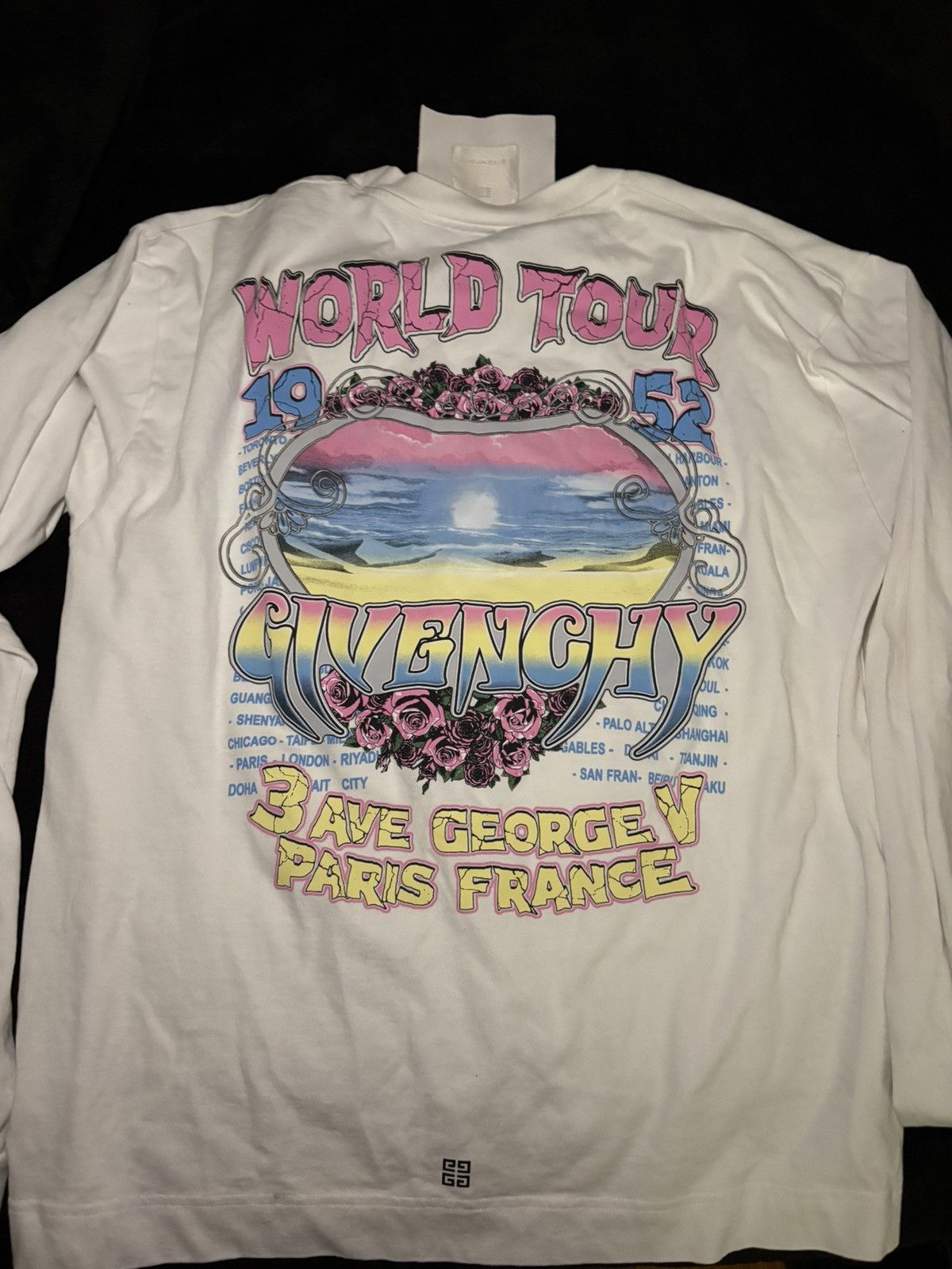 Givenchy Givenchy world tour long sleeve tee Size US S / EU 44-46 / 1 - 4 Thumbnail