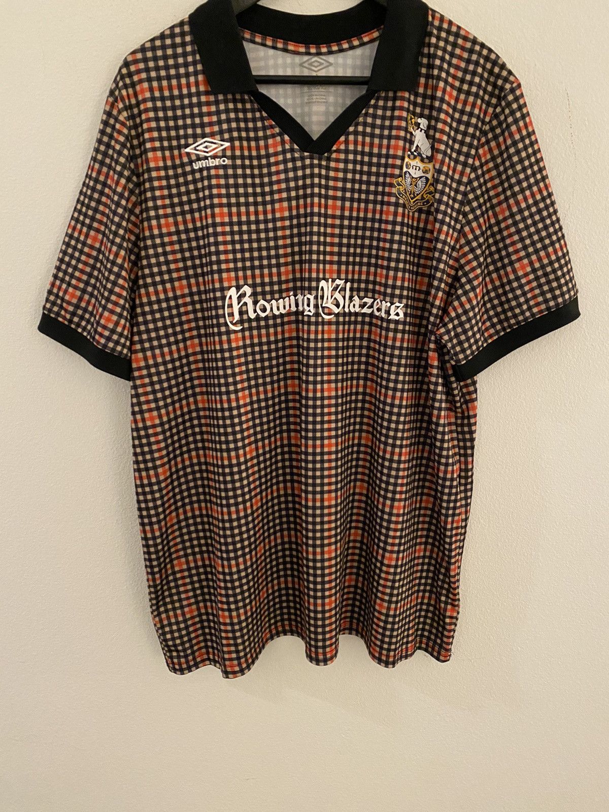 Image of Rowing Blazers x Umbro Soccer Gun Club Check Jersey XL in Red/Black/Tan, Men's