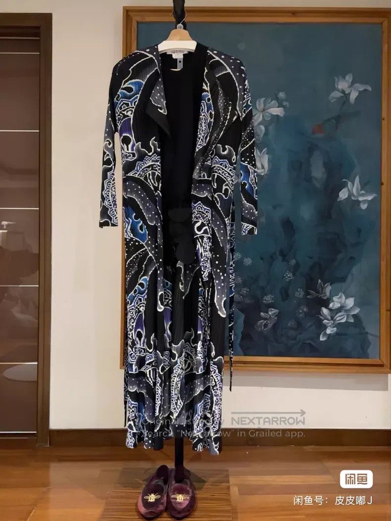 Issey Miyake Issey Miyake Black Facial Makeup Long Trench Coat Size XXL / US 16-18 / IT 52-54 - 1 Thumbnail