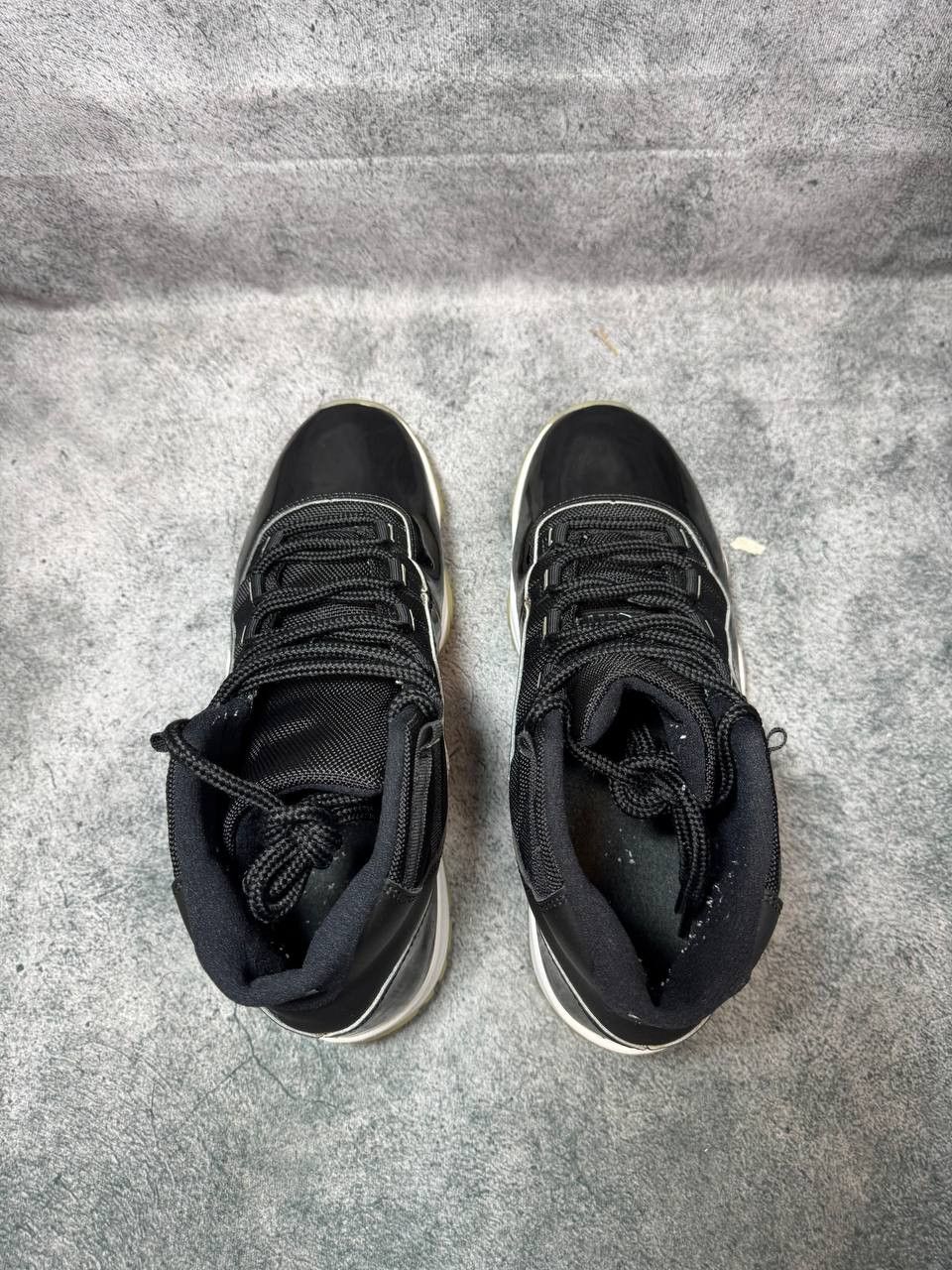 Jordan Brand Size 10.5 | Jordan 11 Jubilee No Box | Pre-Owned Size US 10.5 / EU 43-44 - 4 Thumbnail