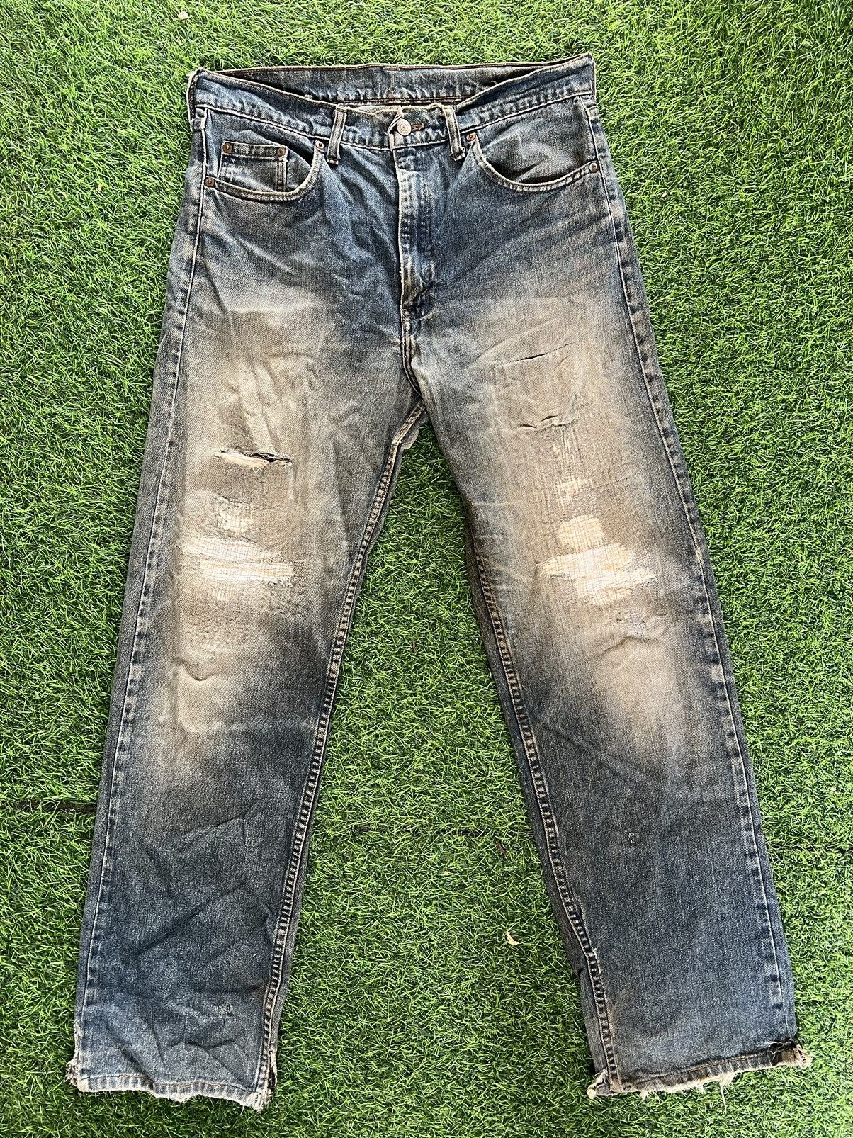 Vintage rare 90’s Levis distressed kurt cobain