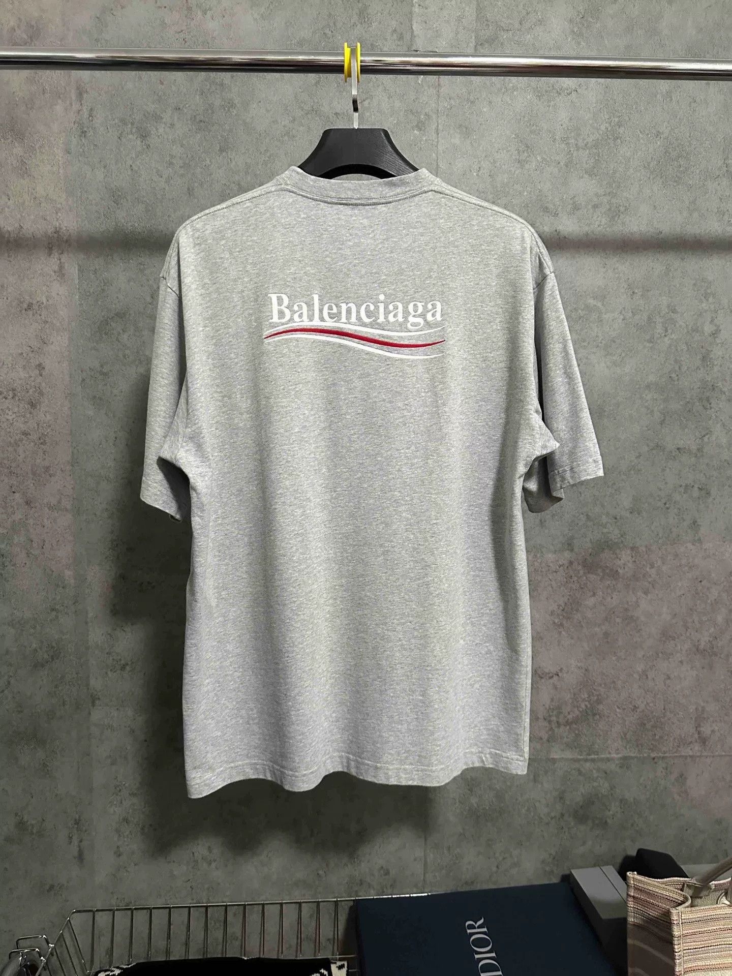 Balenciaga Balenciaga Coke Wave Embroidered Logo T-shirt Size US M / EU 48-50 / 2 - 4 Thumbnail