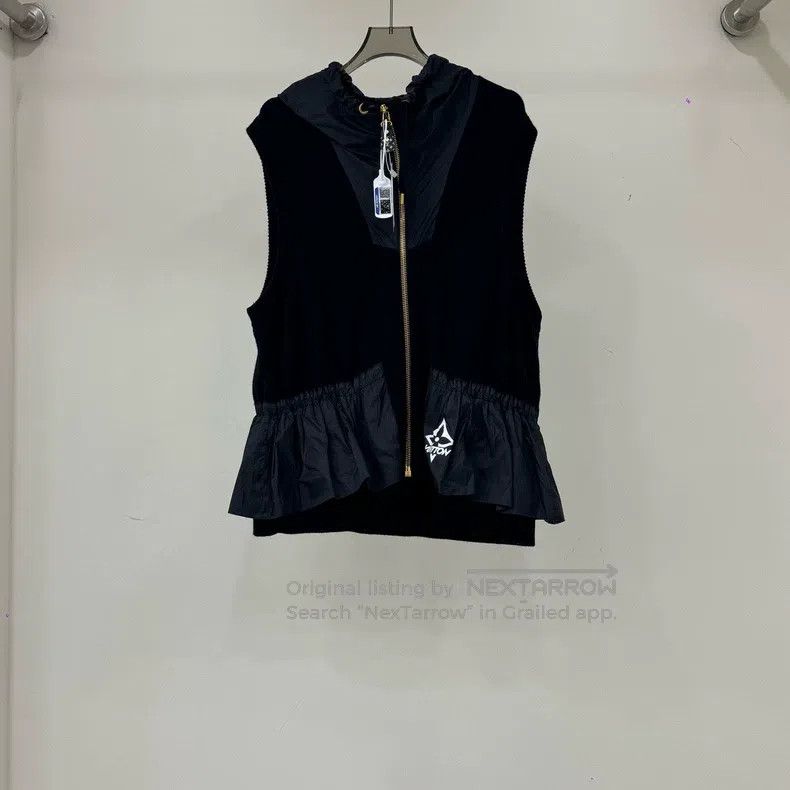 Louis Vuitton Louis Vuitton Black wool hooded vest Size S / US 4 / IT 40 - 1 Thumbnail