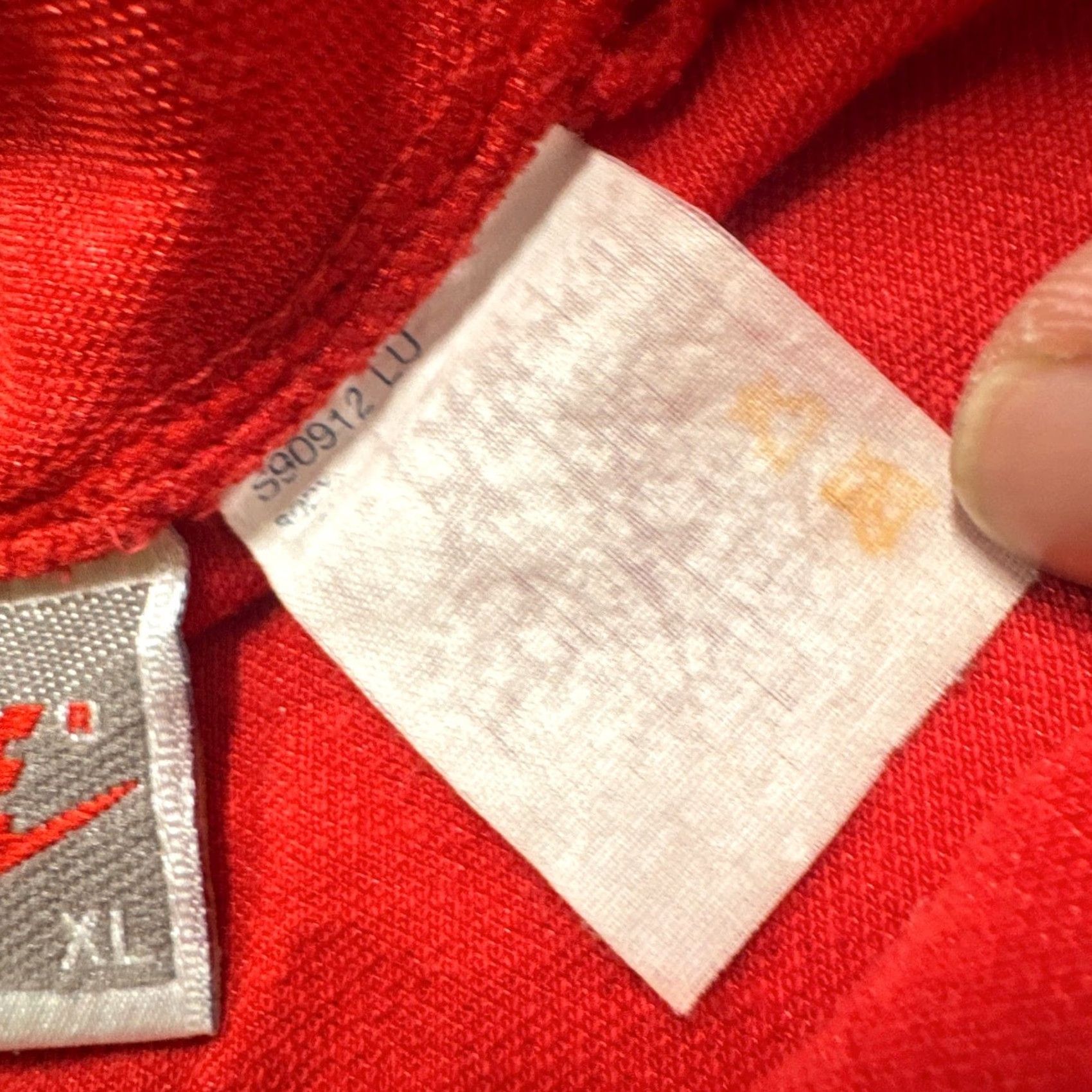 Nike VINTAGE Nike Quarter Zip Shirt XL Men Red 90s Activewear Cotton Paper Tag Y2K Size US XL / EU 56 / 4 - 3 Thumbnail