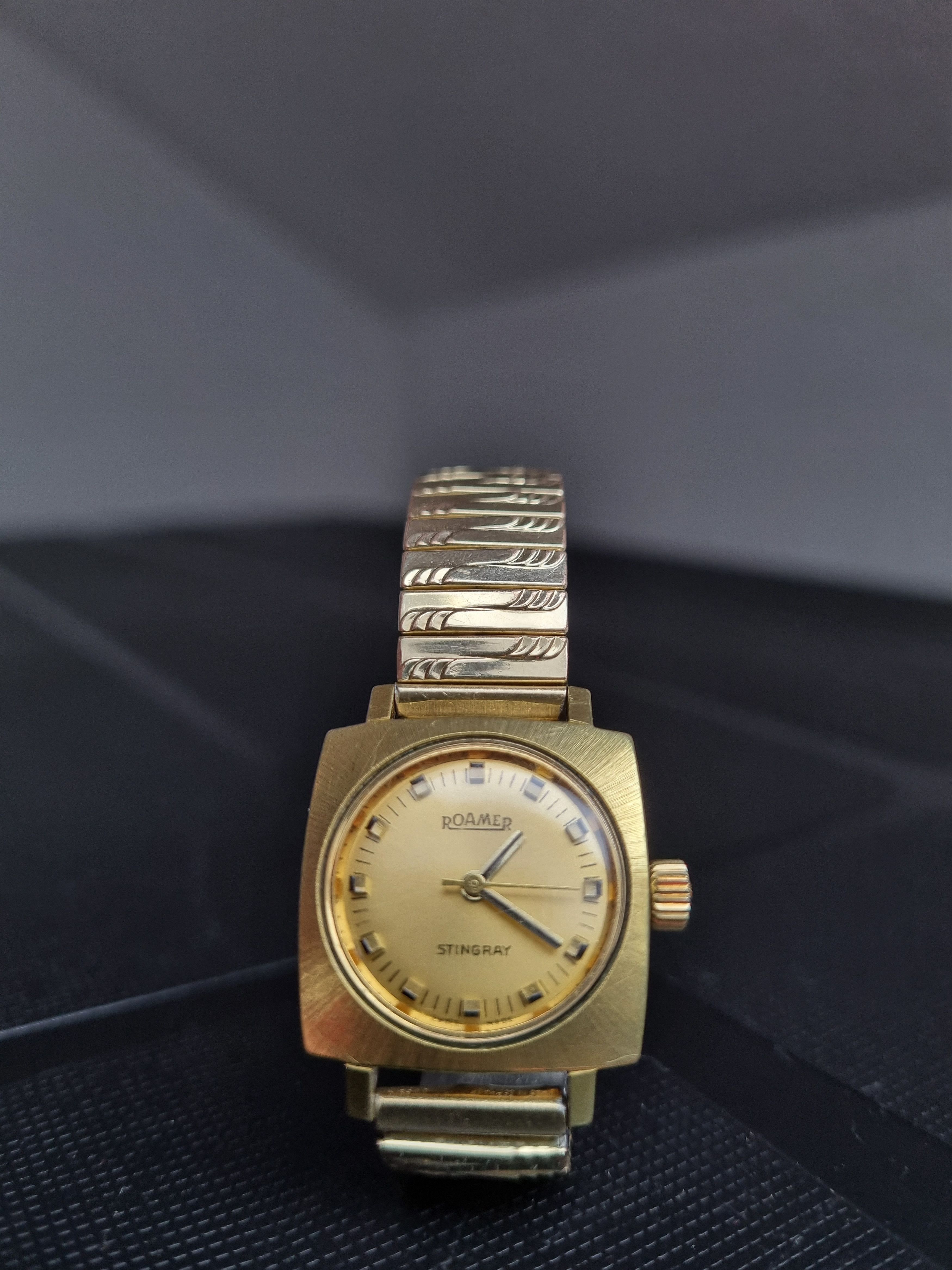 ROAMER × Vintage Roamer STINGRAY Waterproof HAND-WINDING Vintage Watch Size ONE SIZE - 9 Thumbnail