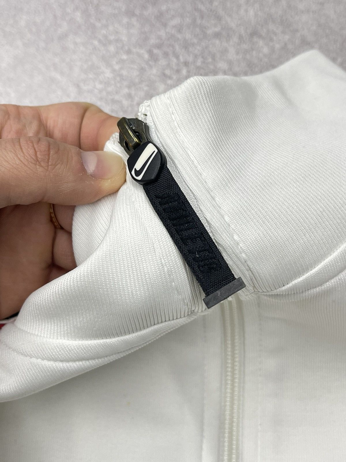 Nike Vintage Nike Drill Track Jacket White Big Logo Print Y2K ACG Size US L / EU 52-54 / 3 - 11 Thumbnail