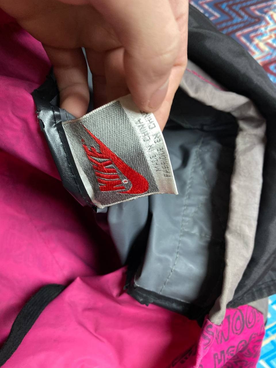 Nike Backpacks Vintage Nike big logo pink streetwear Y2K Size ONE SIZE - 3 Thumbnail