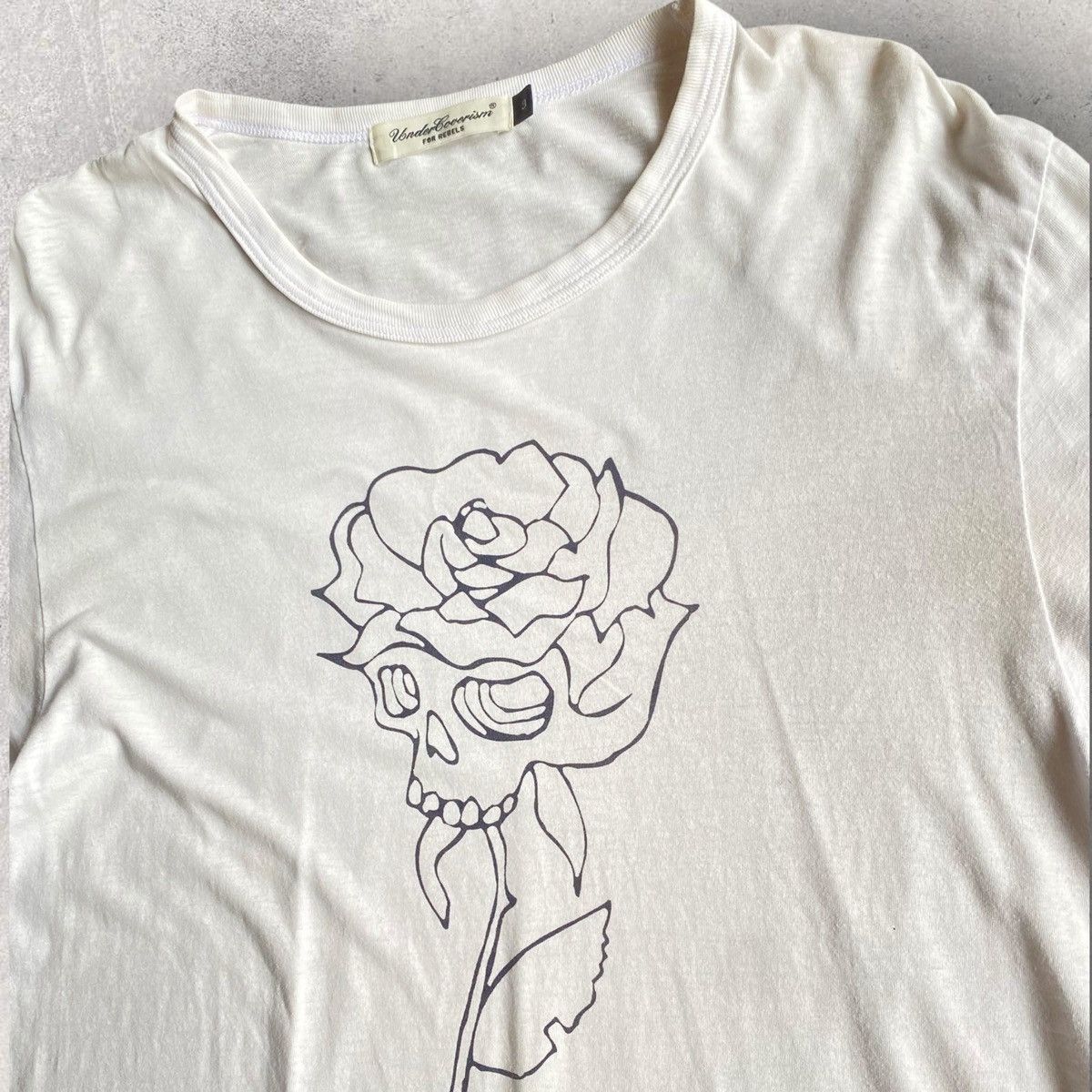Undercover 2000’s Rose Skull TShirt Size US L / EU 52-54 / 3 - 1 Thumbnail