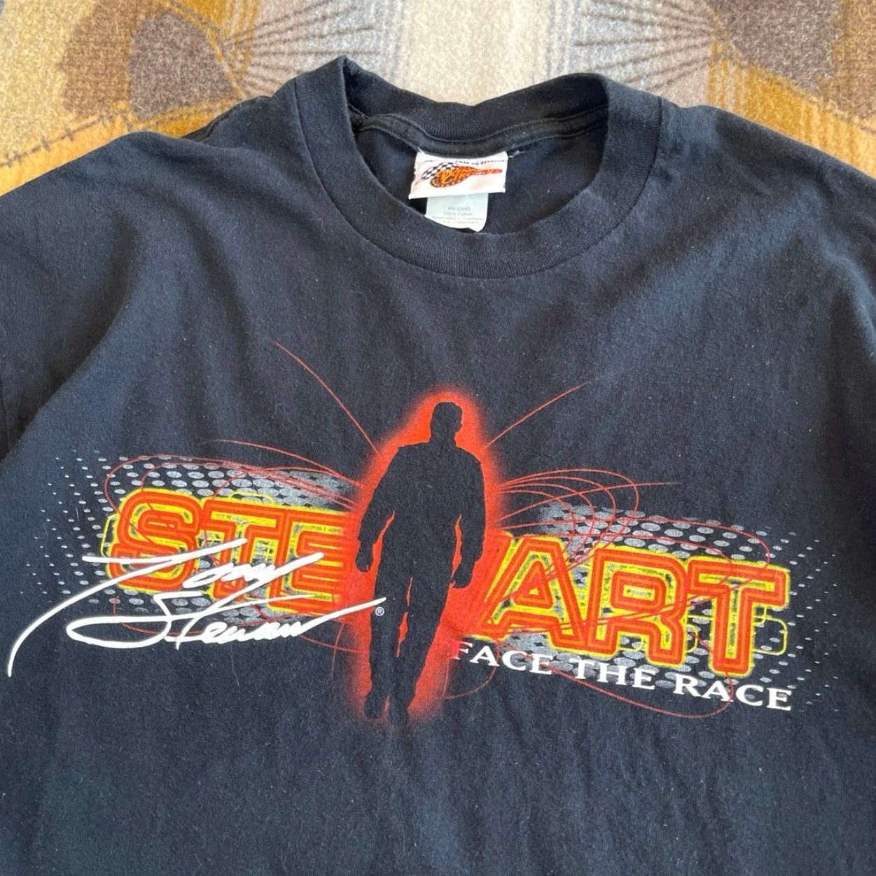 Vintage VINTAGE Tony Stewart NASCAR T-Shirt Size XL Double-Sided Crew Neck Black 2003 90s Y2K Sports Men Hats? Size US XL / EU 56 / 4 - 4 Thumbnail