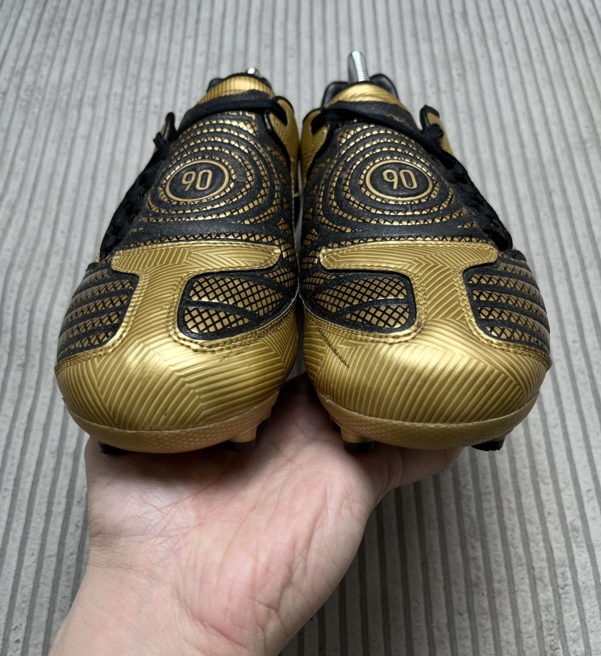 Nike Hype Nike Total 90 Shoot II MG Gold Football Cleats 00s Size US 9.5 / EU 42-43 - 12 Thumbnail