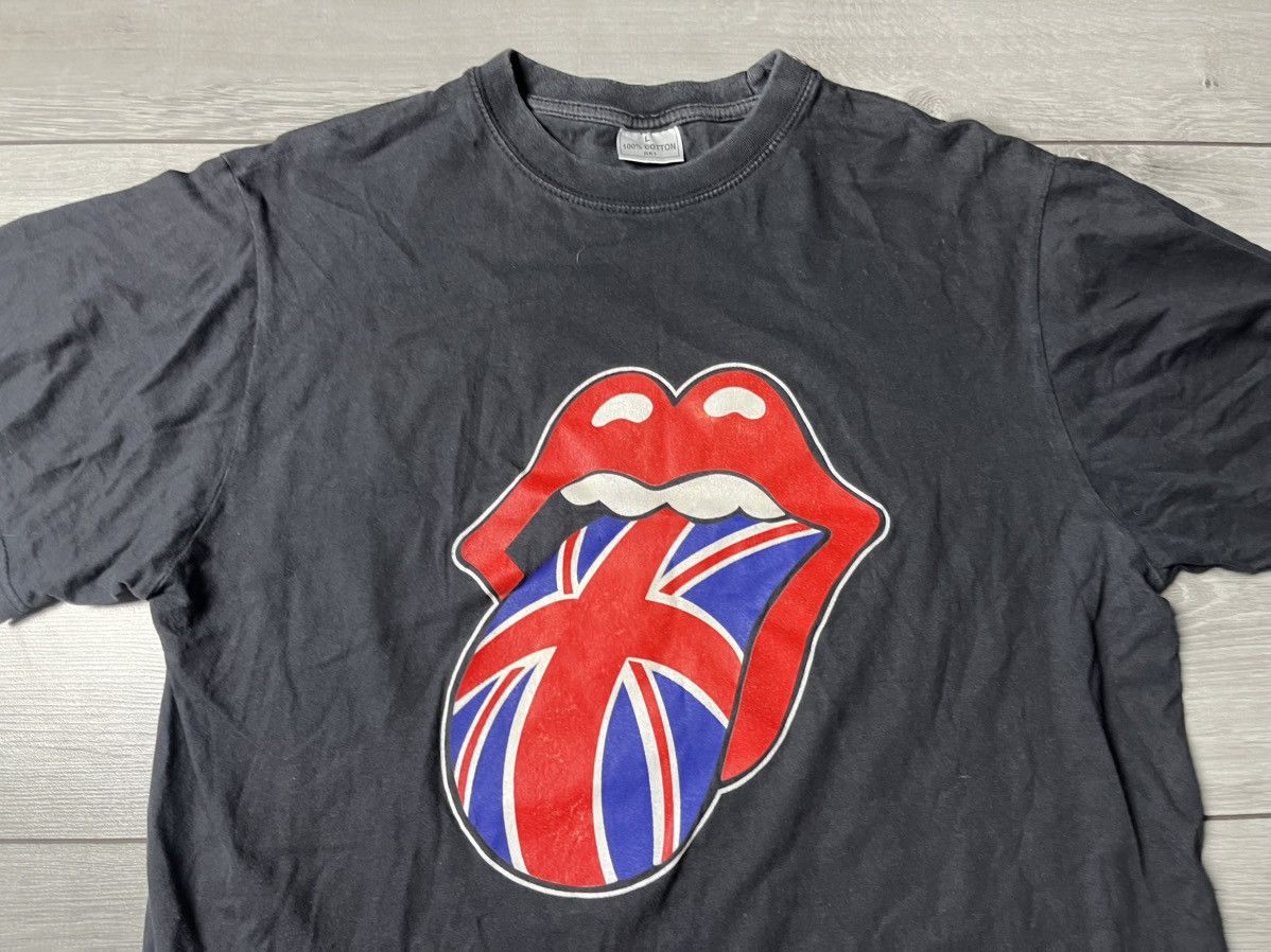 The Rolling Stones Vintage The Rolling Stones Tshirt 90s British flags Size US L / EU 52-54 / 3 - 3 Thumbnail