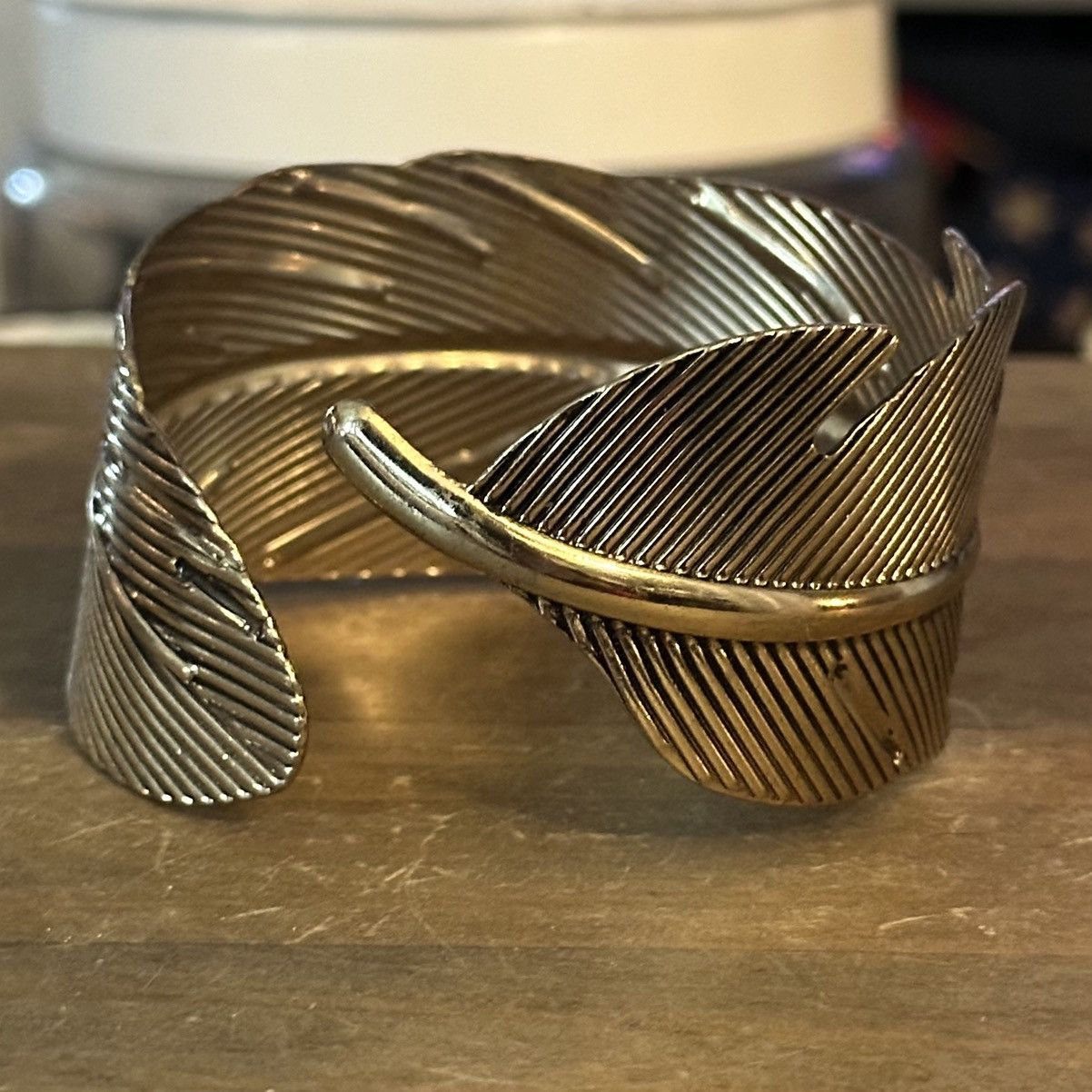 Vintage Vintage wrap around feather cuff bracelet Size ONE SIZE - 8 Thumbnail