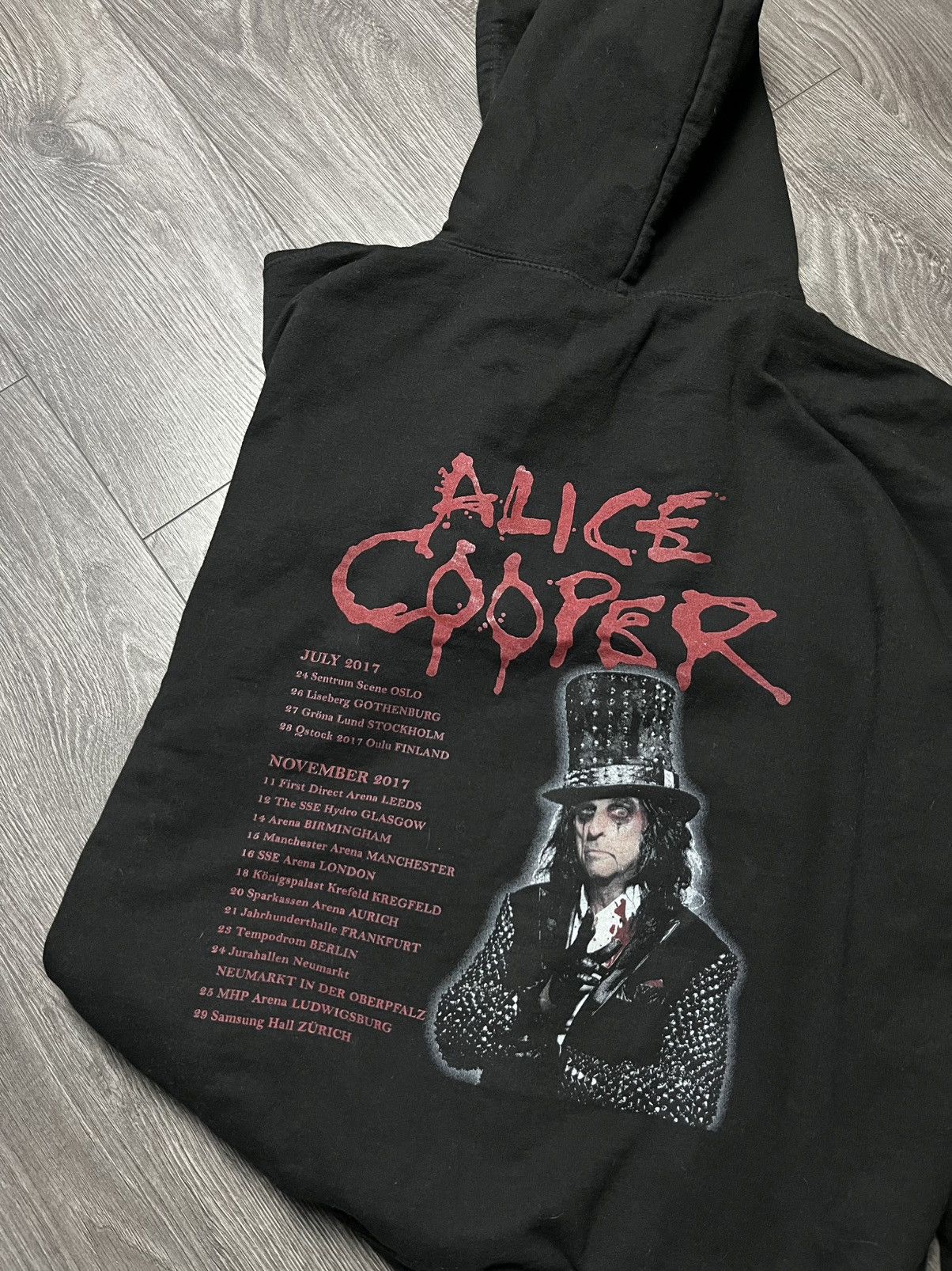 Band Tees Alice Cooper Eyes Graphic Spellout Black Hoodie Tour 2017 Size US M / EU 48-50 / 2 - 5 Thumbnail