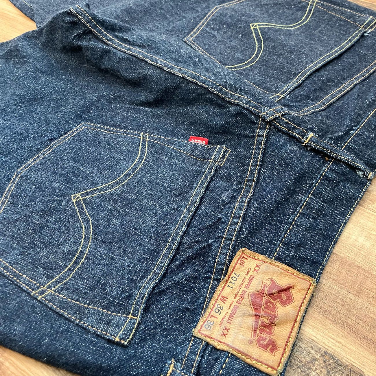 Japanese Brand BARNS OUTFITTERS BR8-7011 W33xL33 Selvedge Denim 90s Vintage Size US 33 - 14 Thumbnail