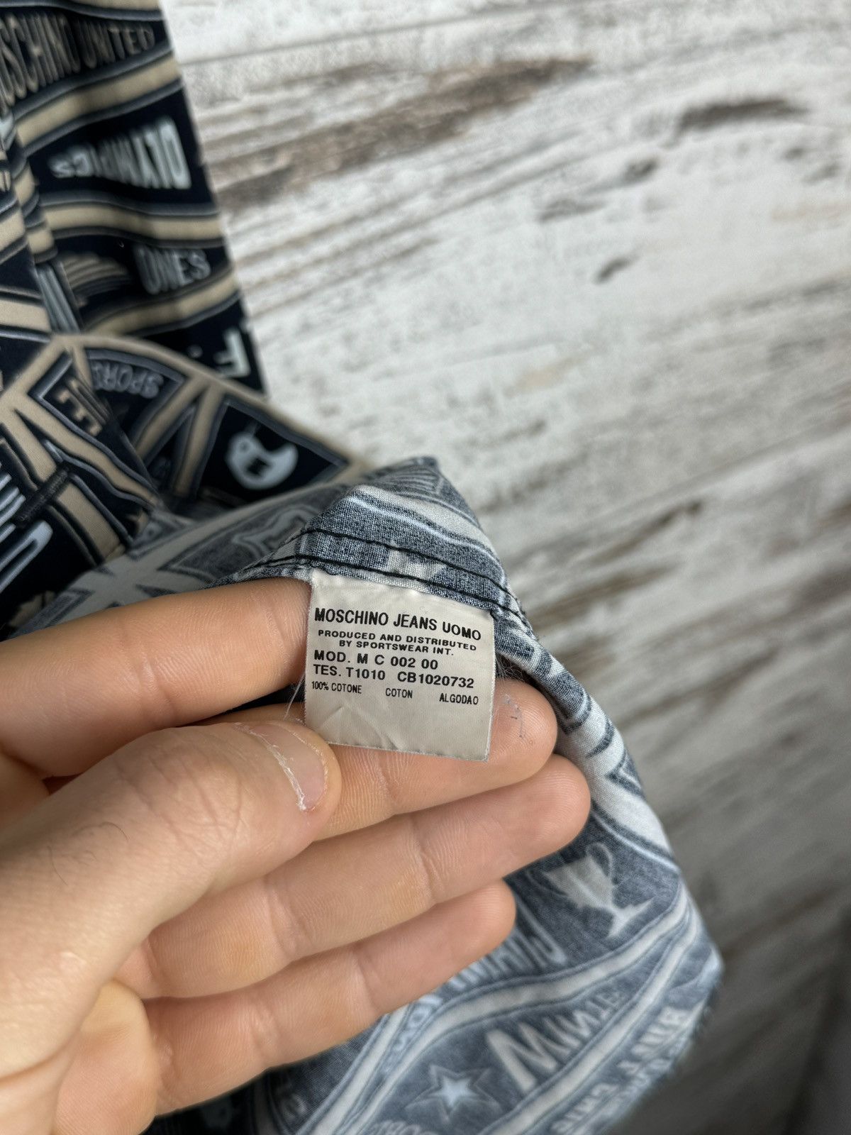 Moschino Mens Vintage Moschino Shirts button up luxury rare overprint Size US XL / EU 56 / 4 - 8 Thumbnail