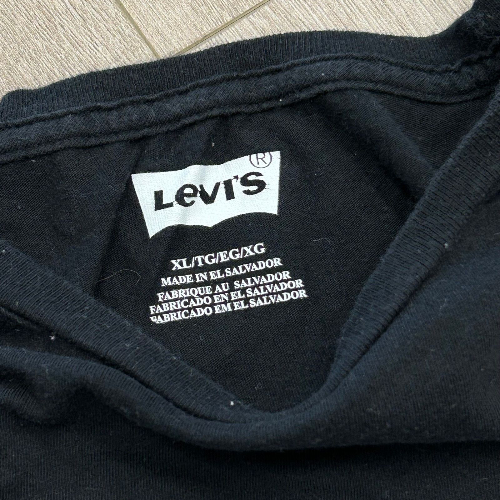 Levi's Levi’s Holiday Special Better to Receive Employee Tee Shirt Size US L / EU 52-54 / 3 - 3 Thumbnail