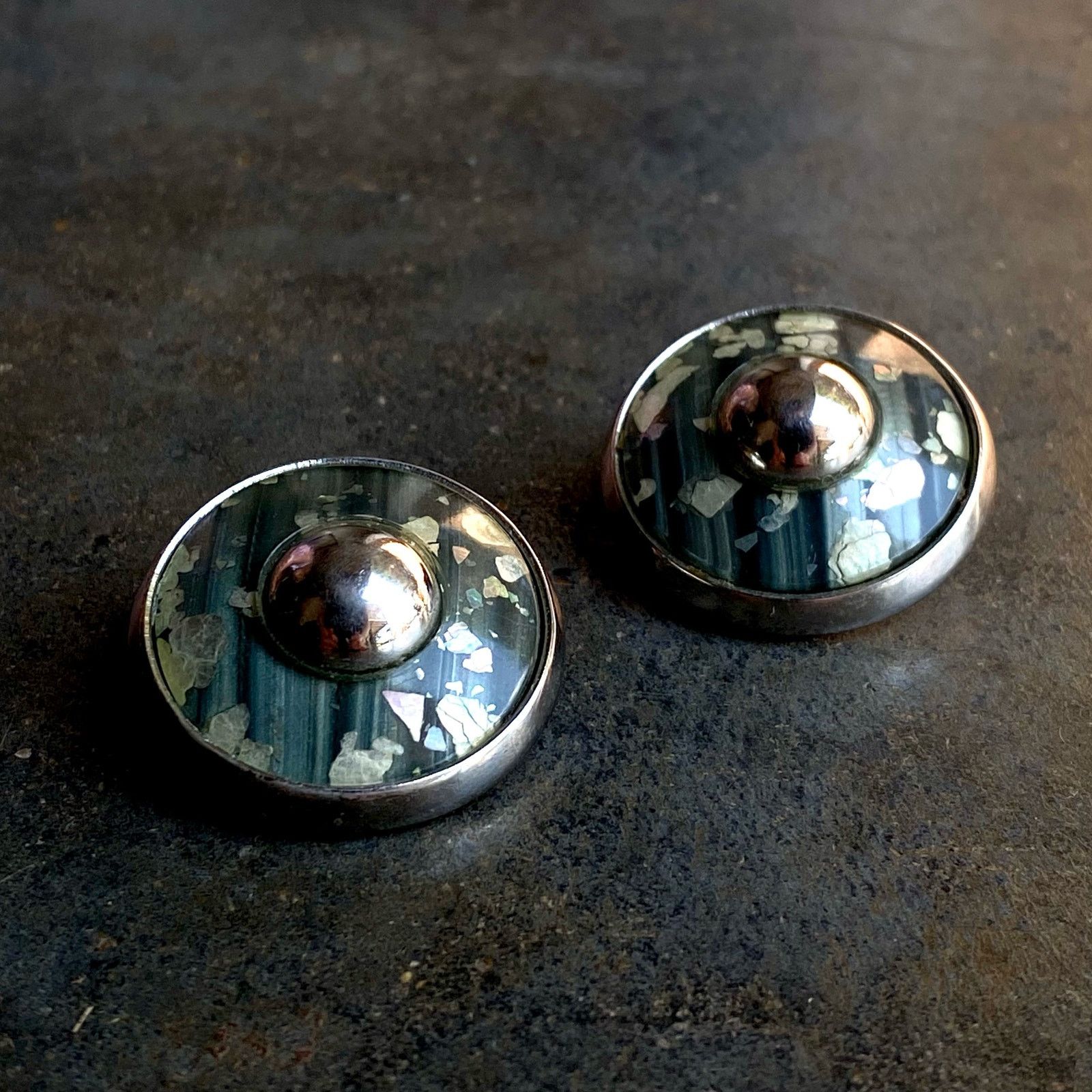 Vintage Vtg 70s Brutalist Circular Silver Green Clip-On Earrings Size ONE SIZE - 3 Thumbnail